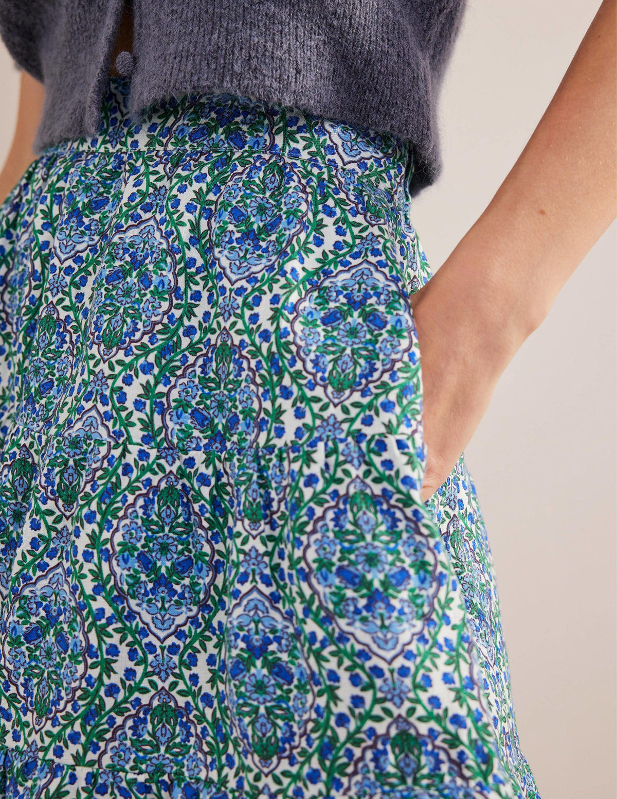 Pull On Tiered Linen Skirt-Green, Opulent Vine - Image 2