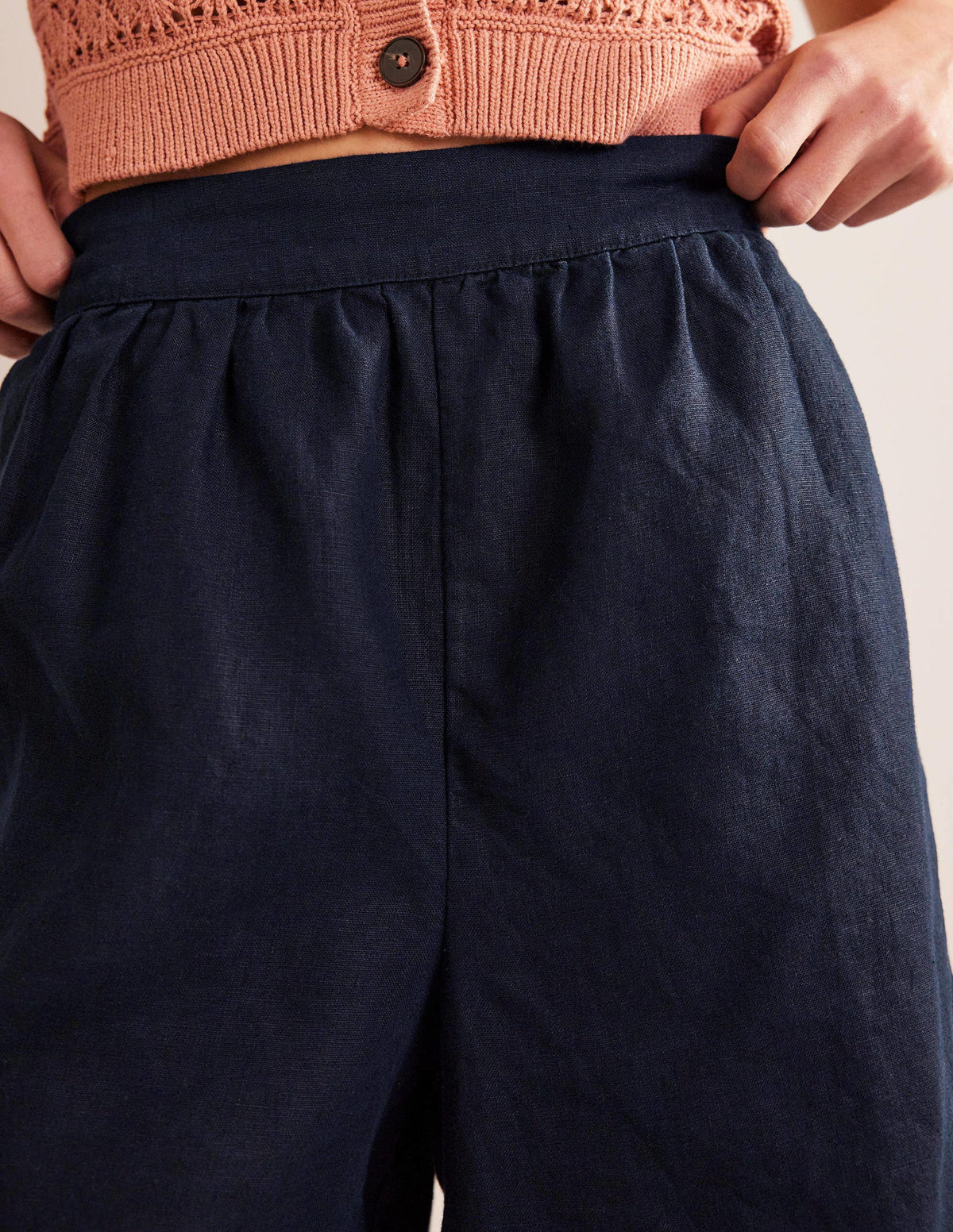 Pull-on Linen Shorts-Navy - Image 2