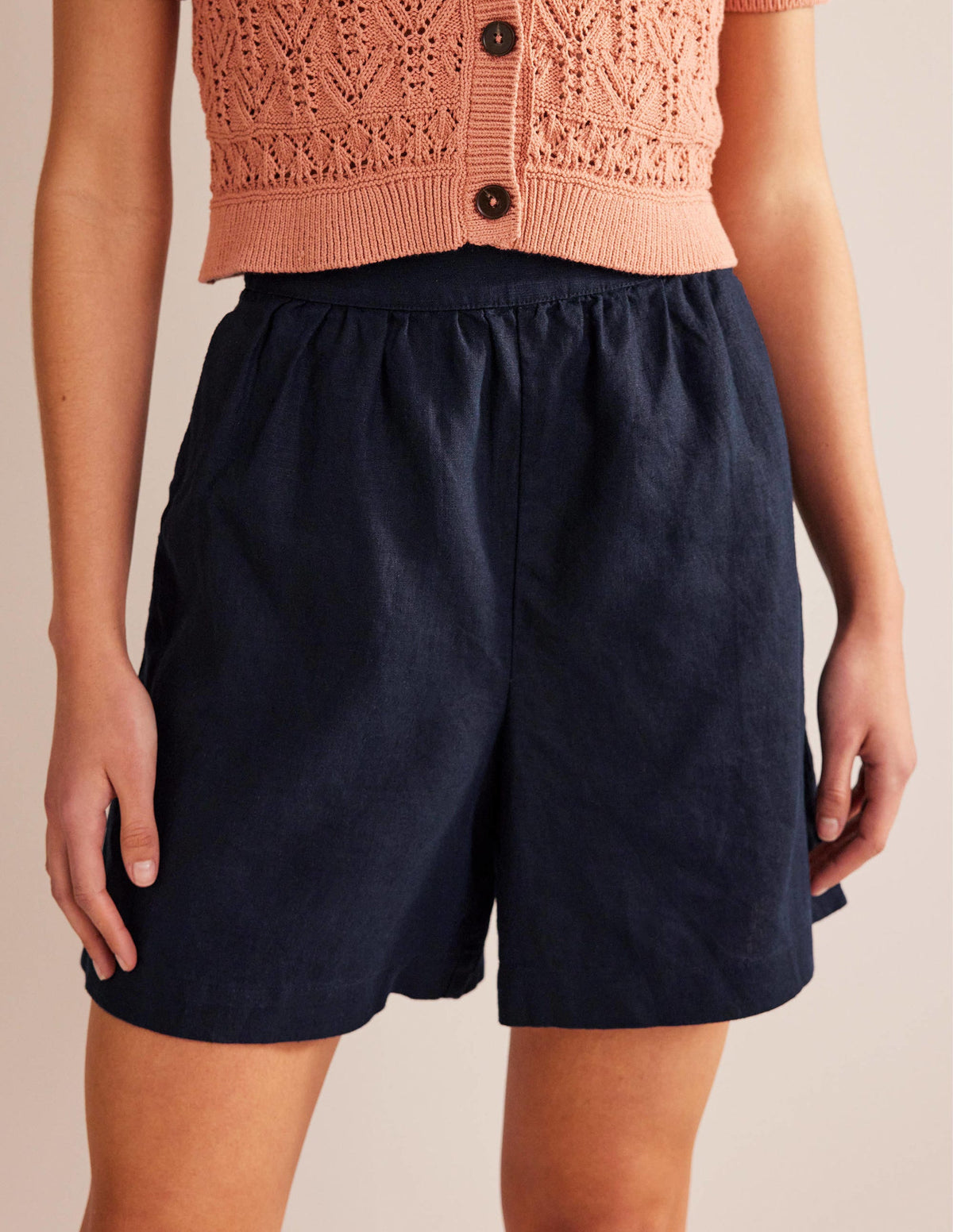 Pull-on Linen Shorts-Navy - Image 4