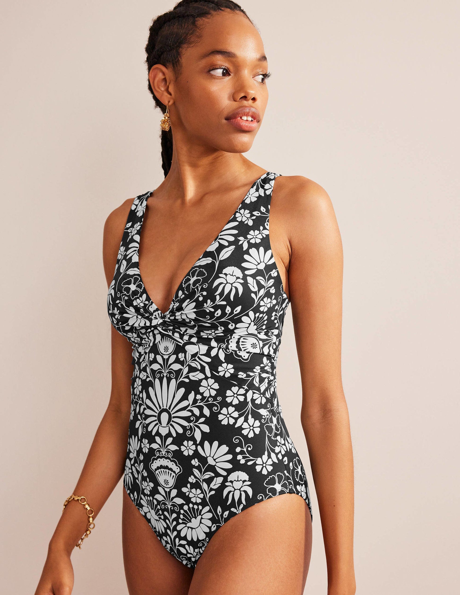 Twist Classic Swimsuit-Nero, Gardenia Sprig-1