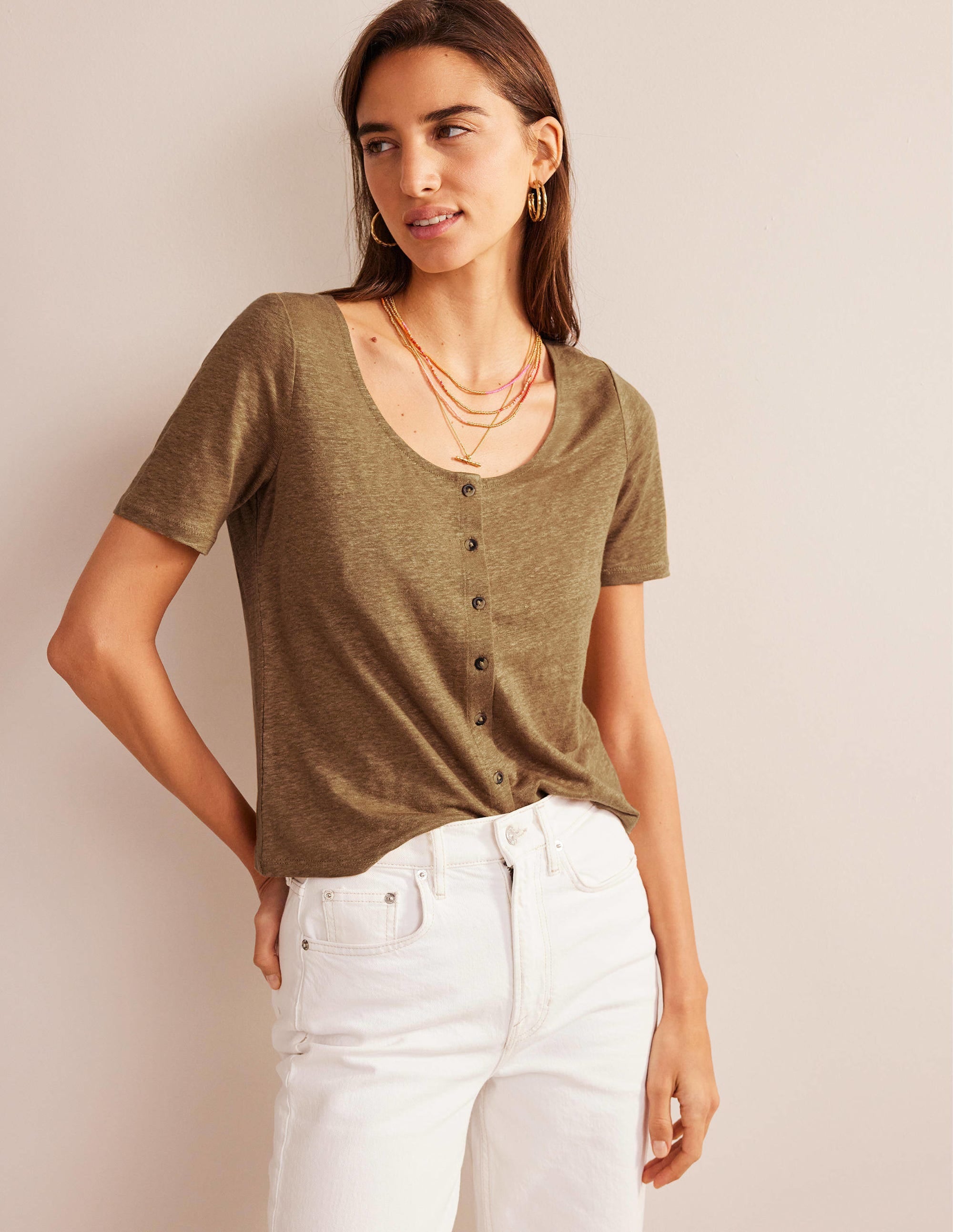 Scoop Neck Linen T-shirt-Camel - Image 1
