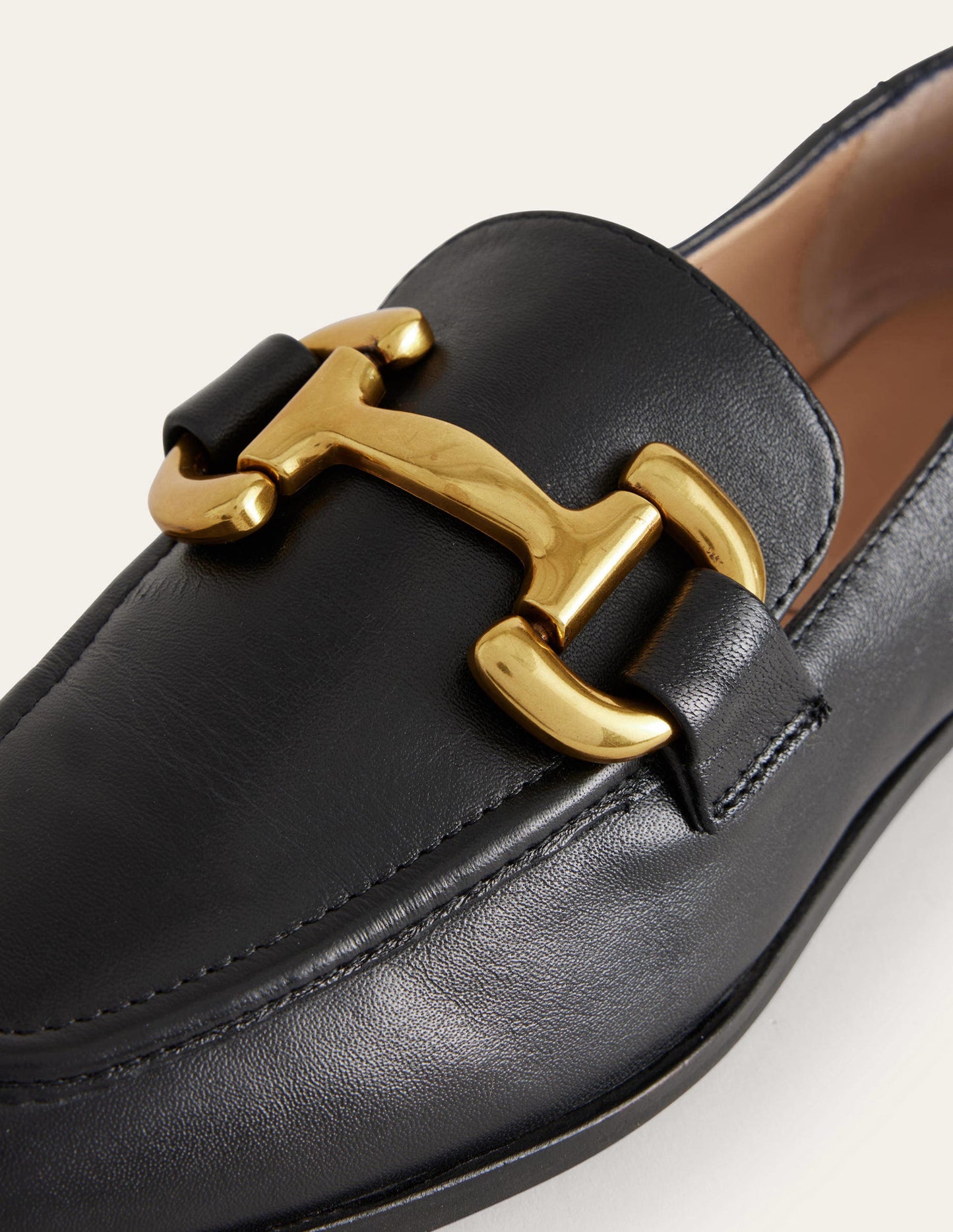 Iris Snaffle Loafers-Black