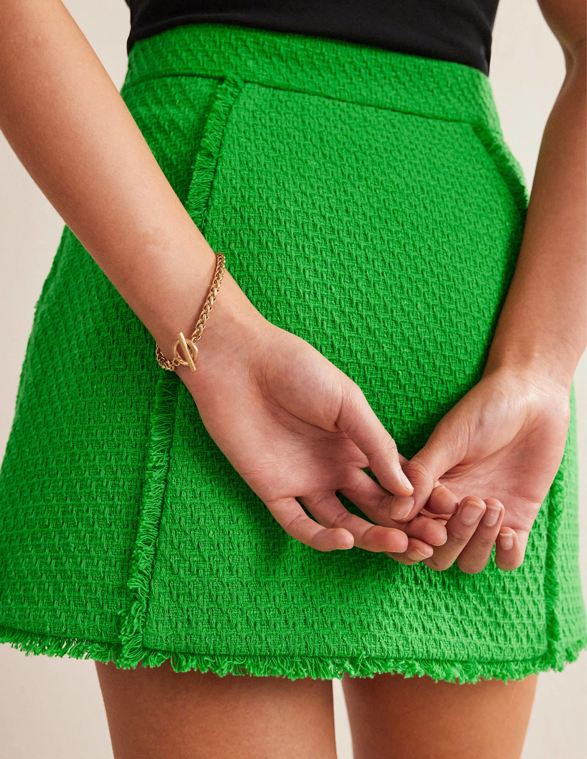 T Ring Clasp Chain Bracelet-Gold - Image 1