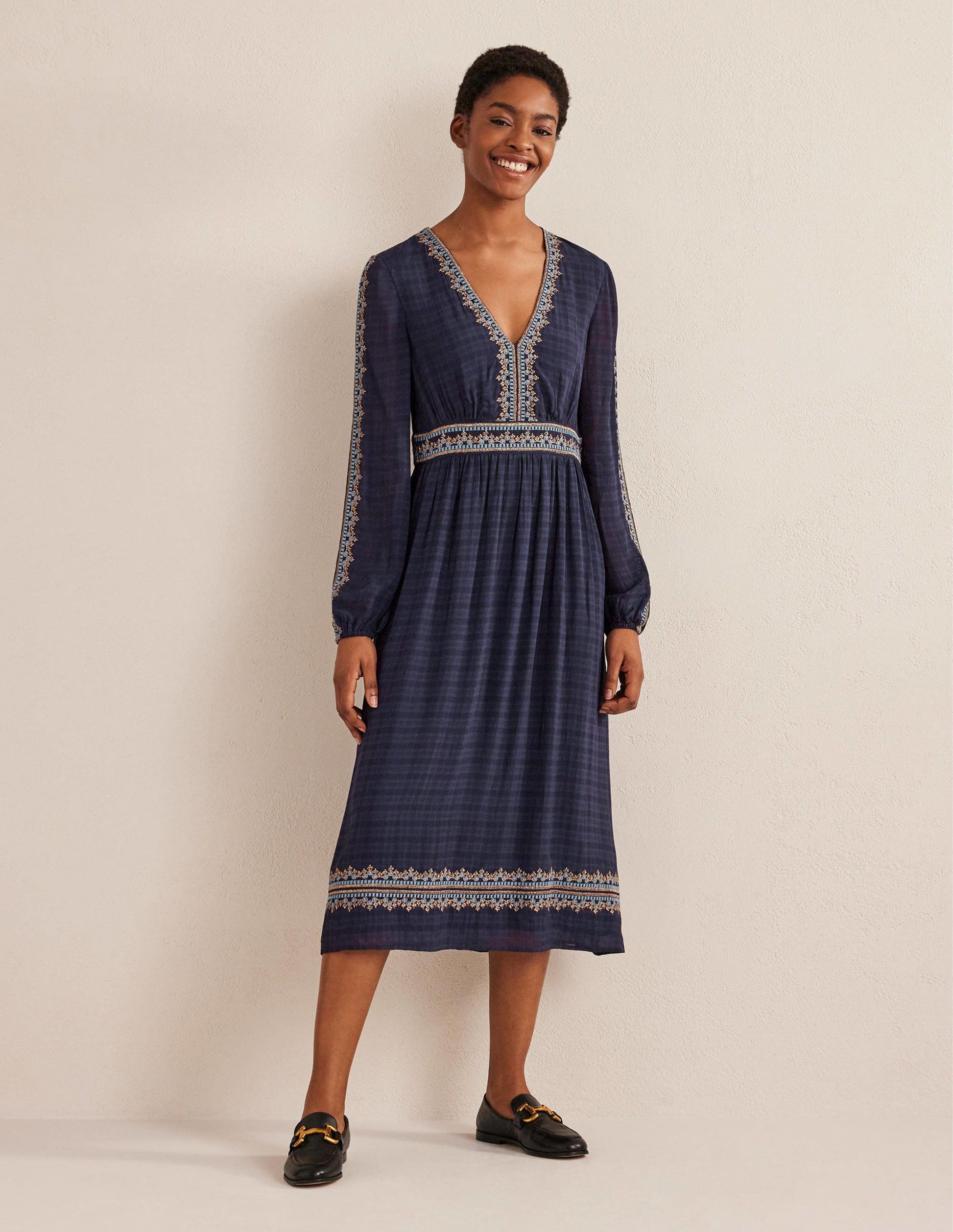Embroidered V-neck Midi Dress-Navy-4