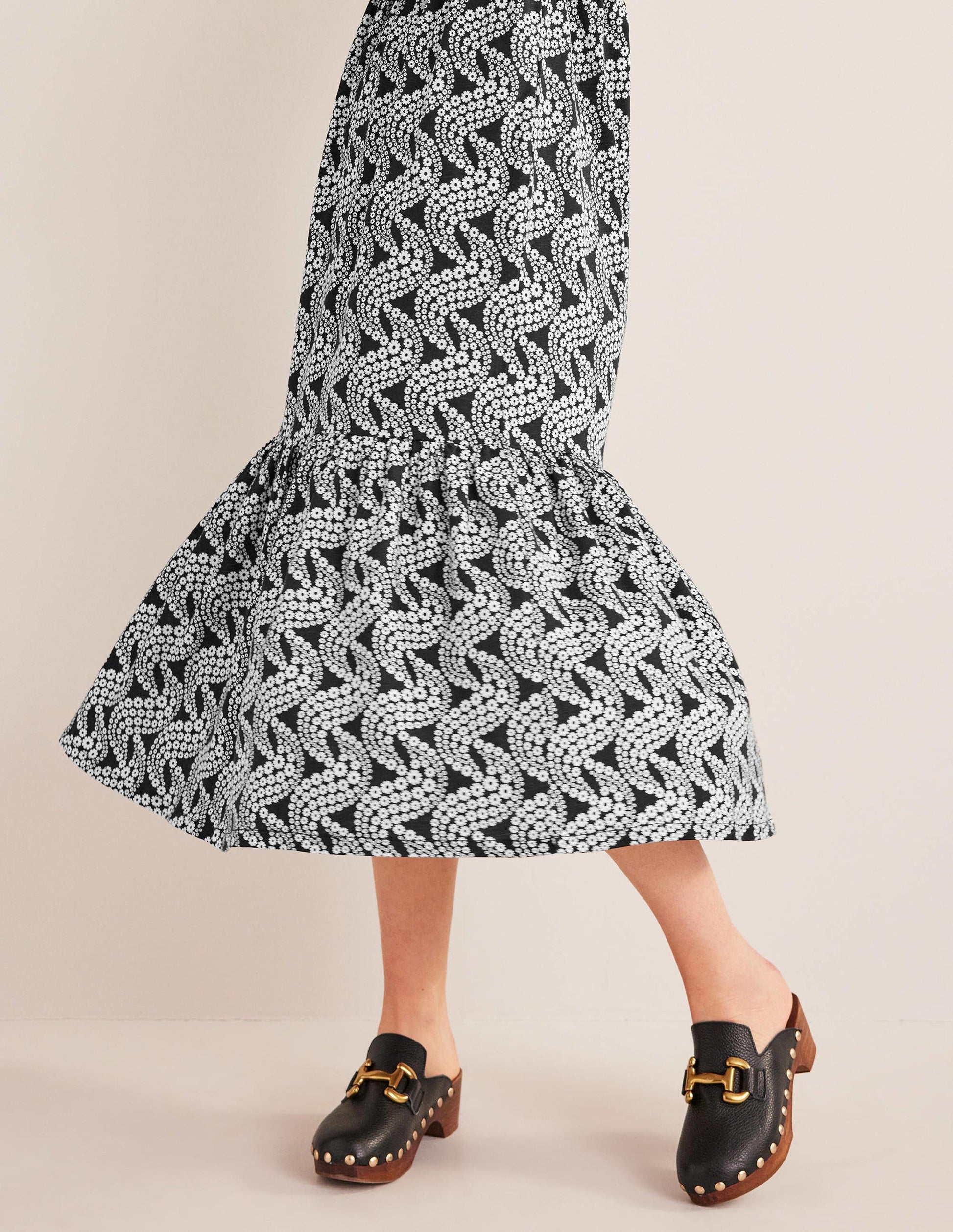 Emma Tiered Jersey Midi Dress-Black, Daisy Swirl-2