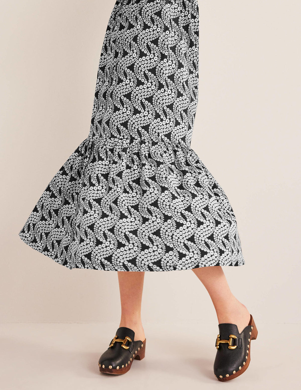Emma Tiered Jersey Midi Dress-Black, Daisy Swirl - Image 2