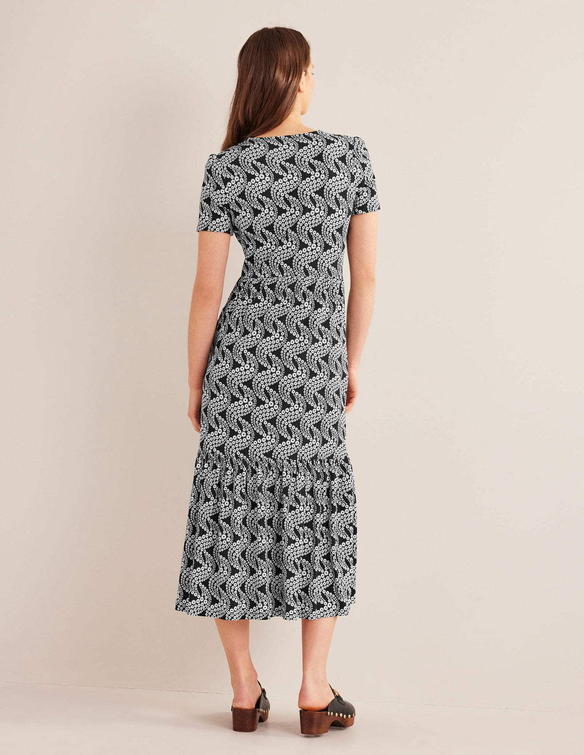 Emma Tiered Jersey Midi Dress-Black, Daisy Swirl - Image 3