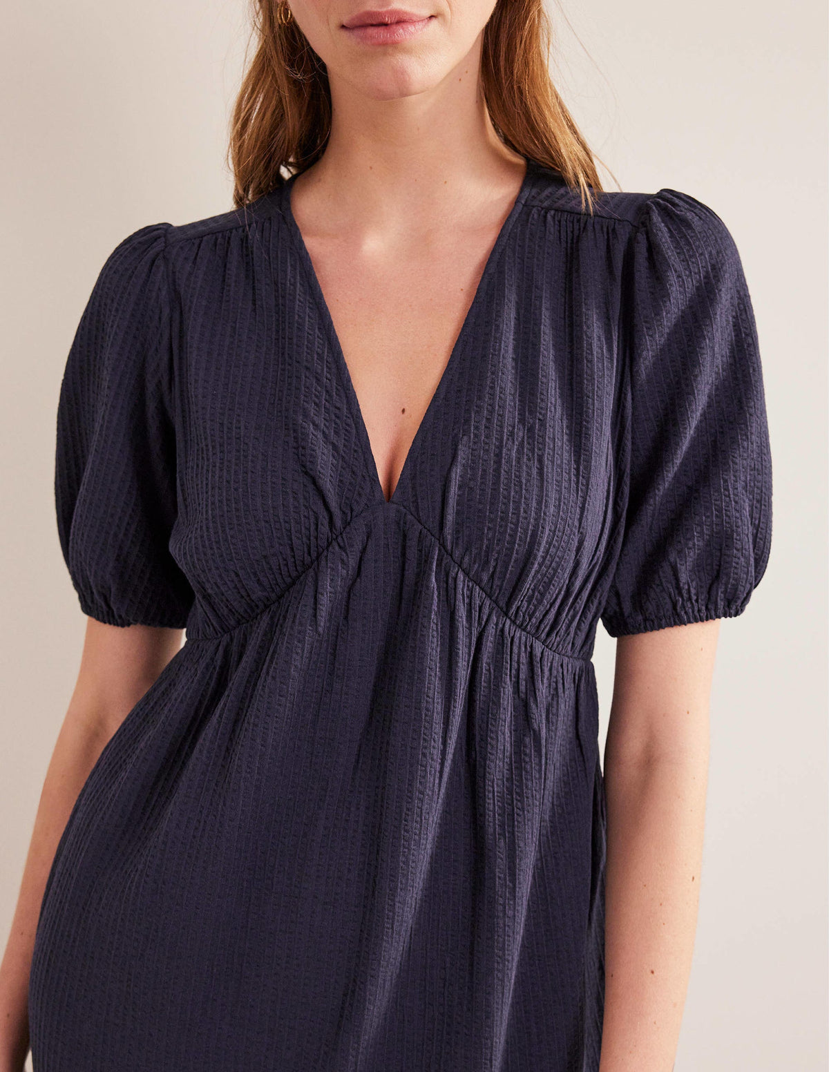 Jersey Seersucker Midi Dress-Navy - Image 2