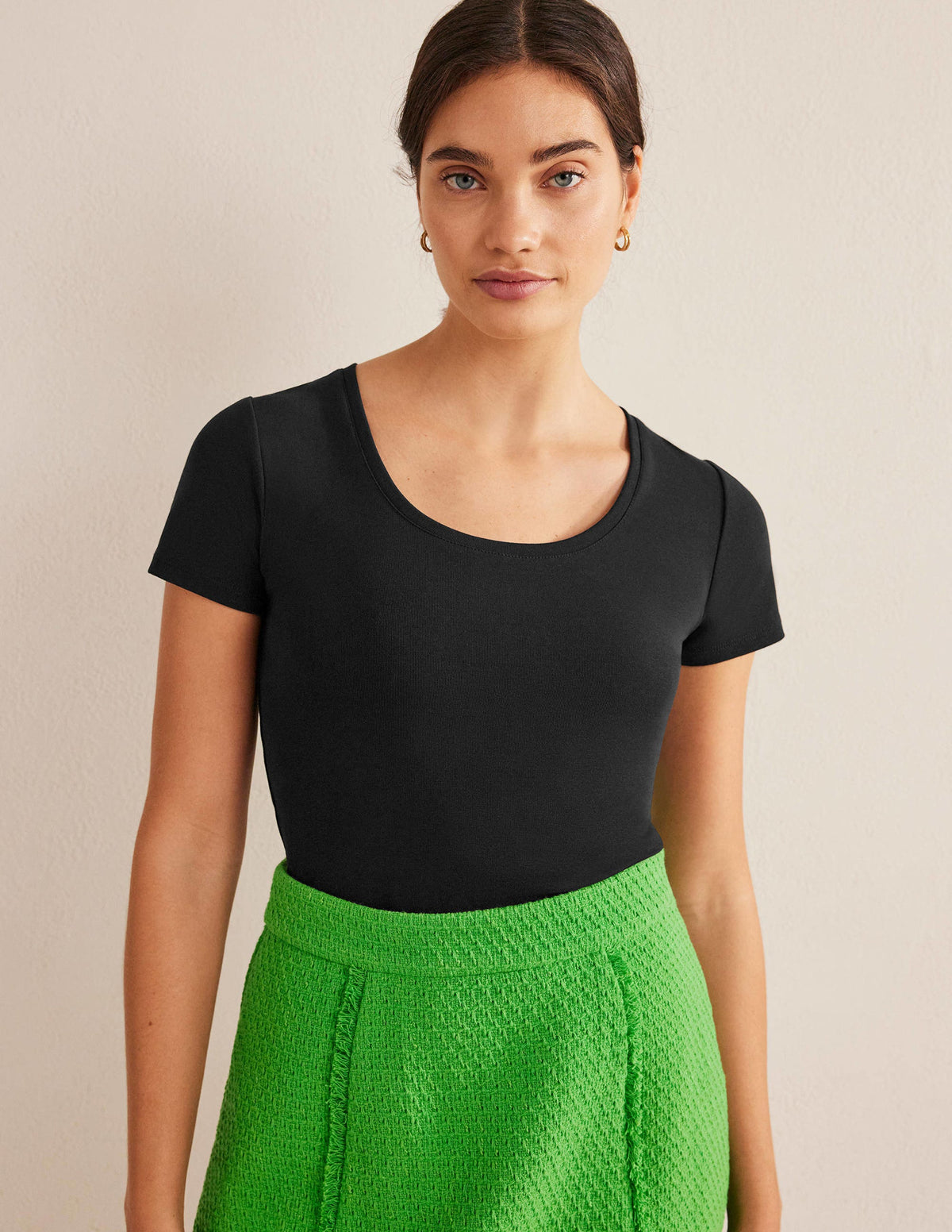 Essential Short Sleeve Tee-Black - Image 1