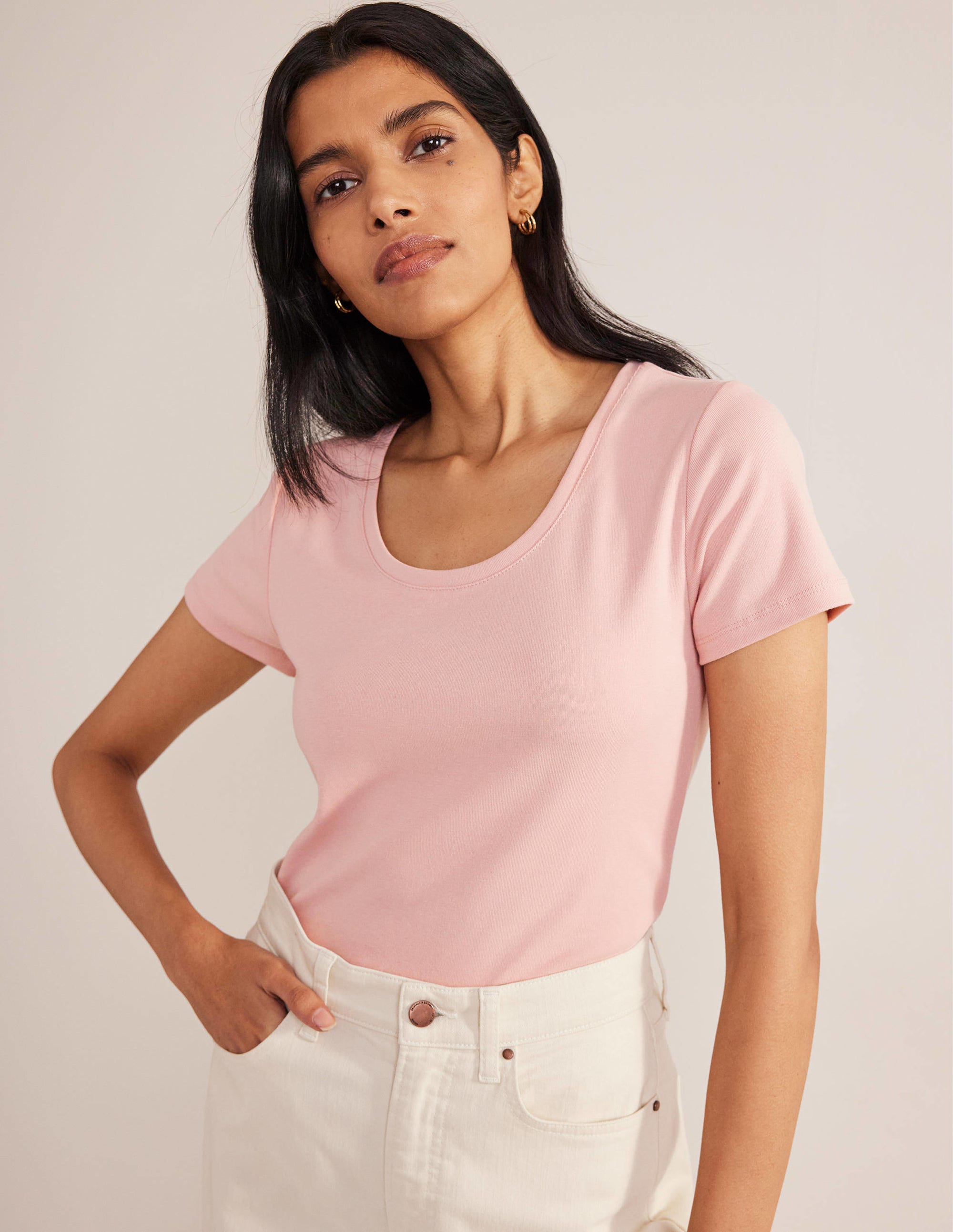 Essential Short Sleeve Tee-Milkshake - Image 1