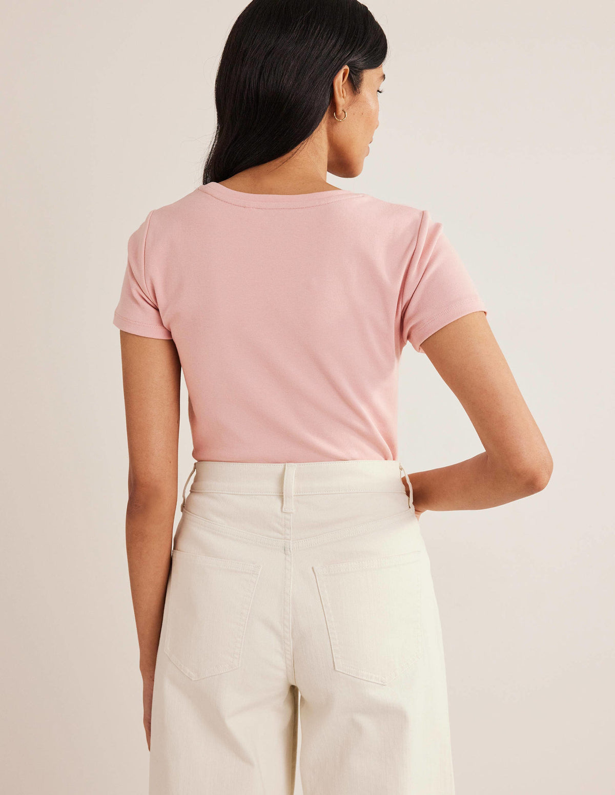 Essential Short Sleeve Tee-Milkshake - Image 3