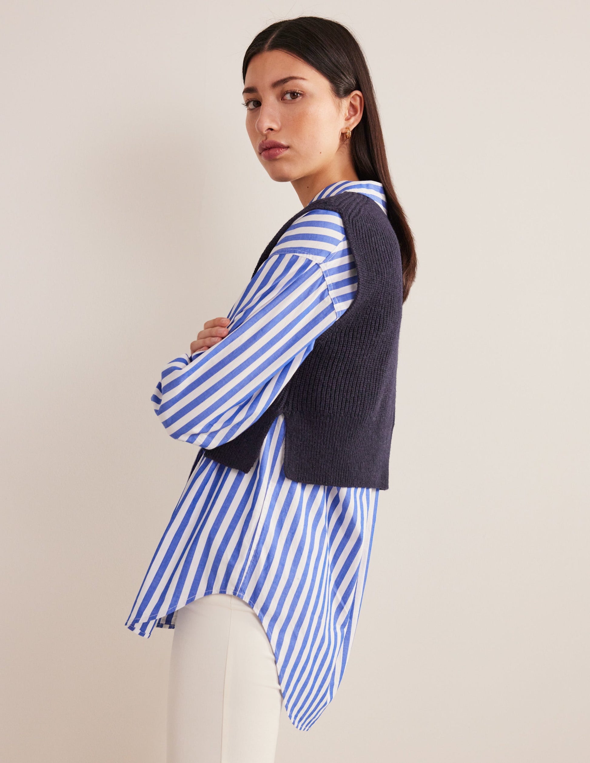 Cropped Ribbed Sweater Vest-Navy-4