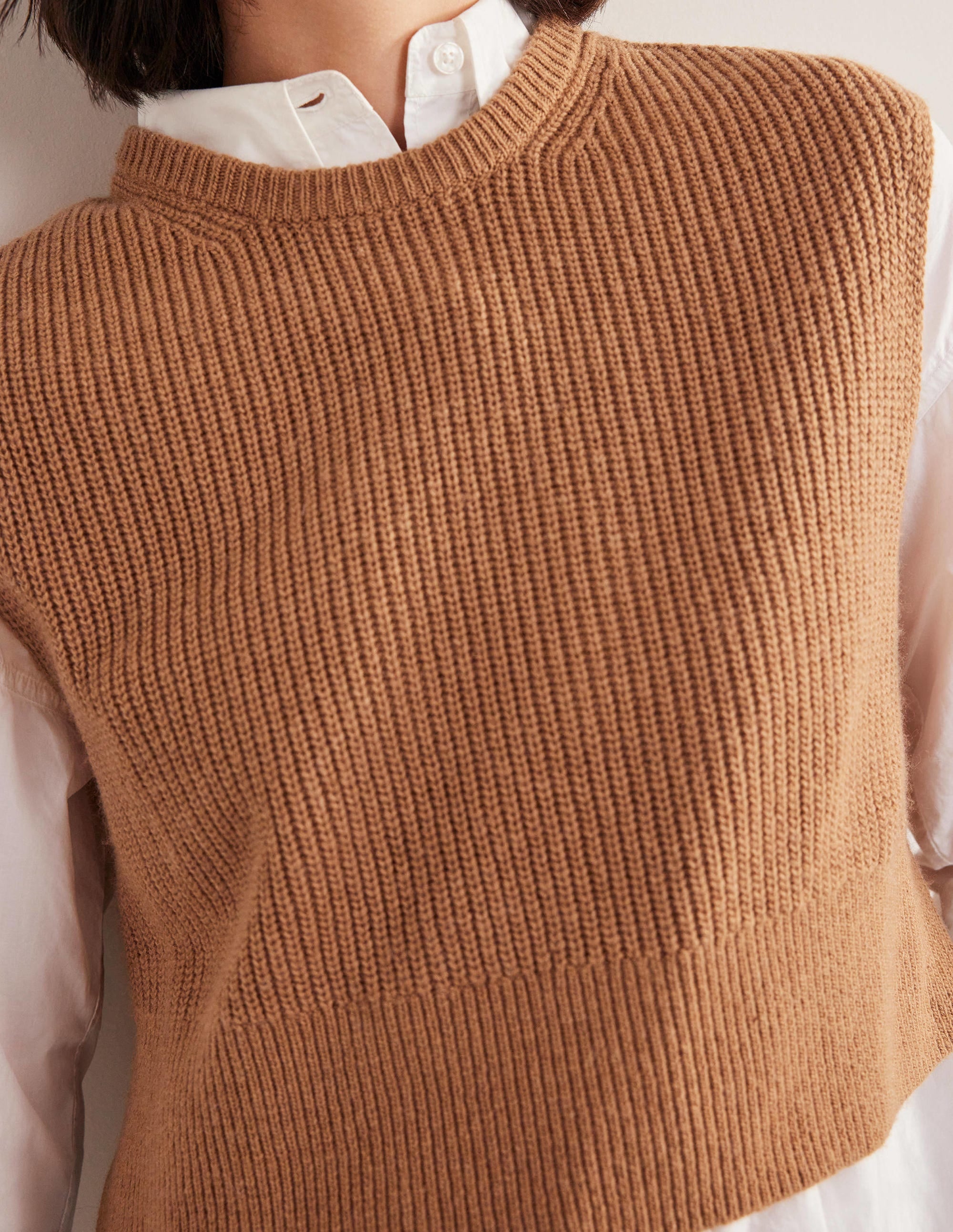 Cropped Ribbed Sweater Vest-Teddy Bear - Image 1
