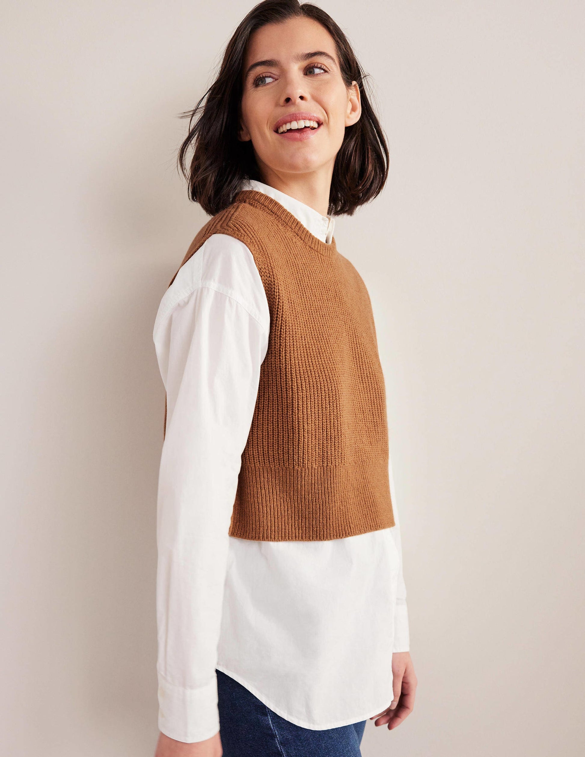 Cropped Ribbed Sweater Vest-Teddy Bear-3