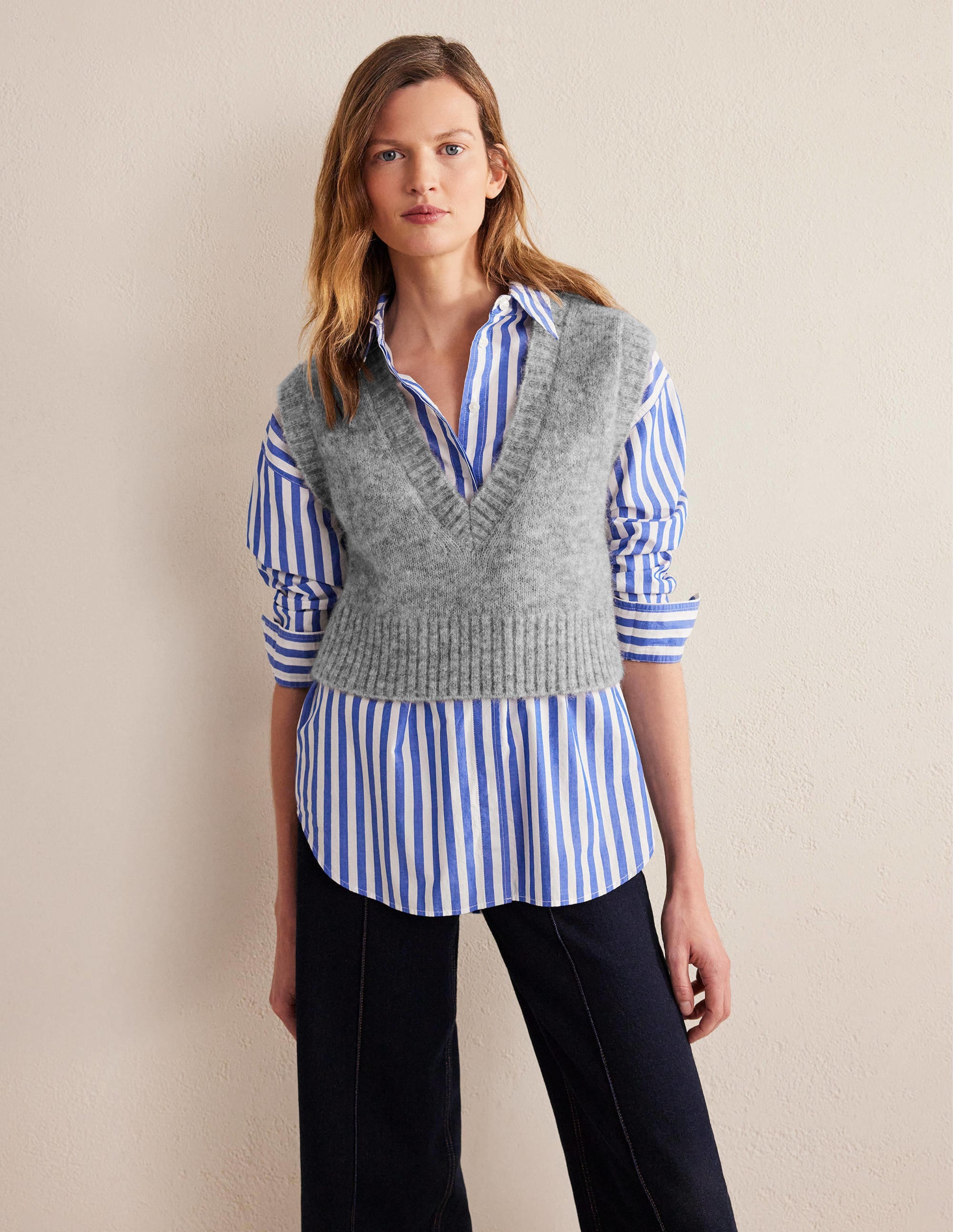 Fluffy Cropped V-Neck Vest-Grey Melange - Image 4