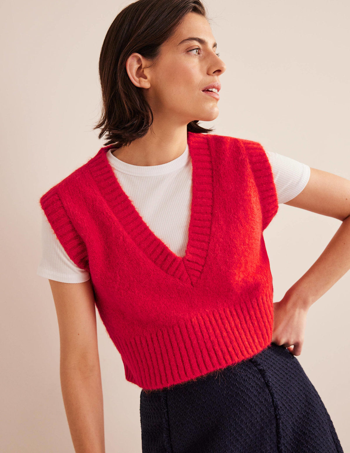 Fluffy Cropped V-Neck Vest-Tomato - Image 1
