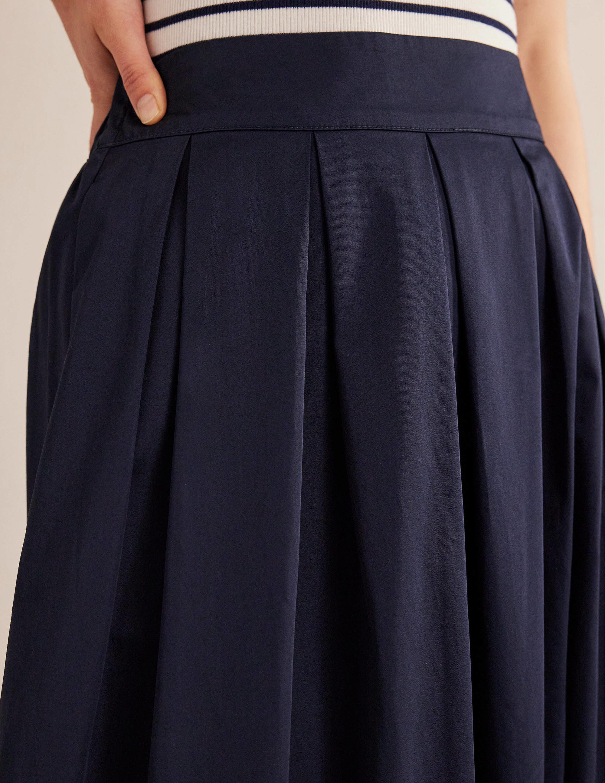 Pleated Full Midi Skirt-Navy - Image 5