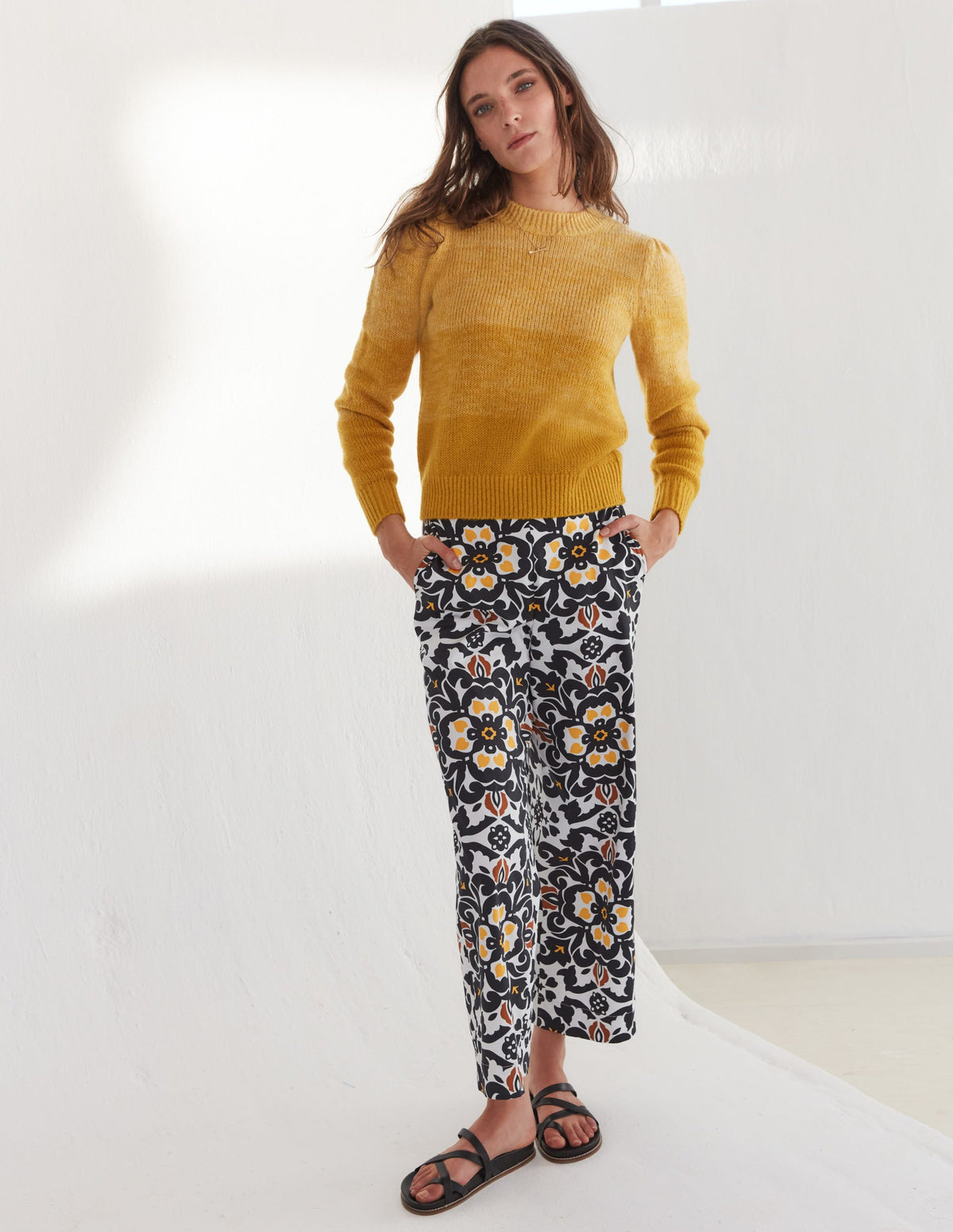 Printed Crop Pants-Black, Opulent Pome - Image 5