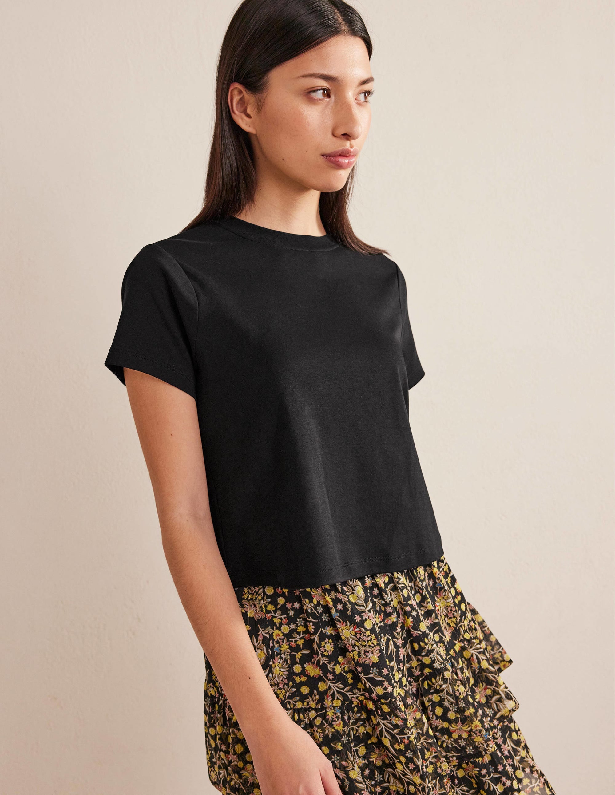 Cropped Cotton T-Shirt-Black - Image 4