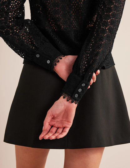 Fitted Lace Shirt-Black