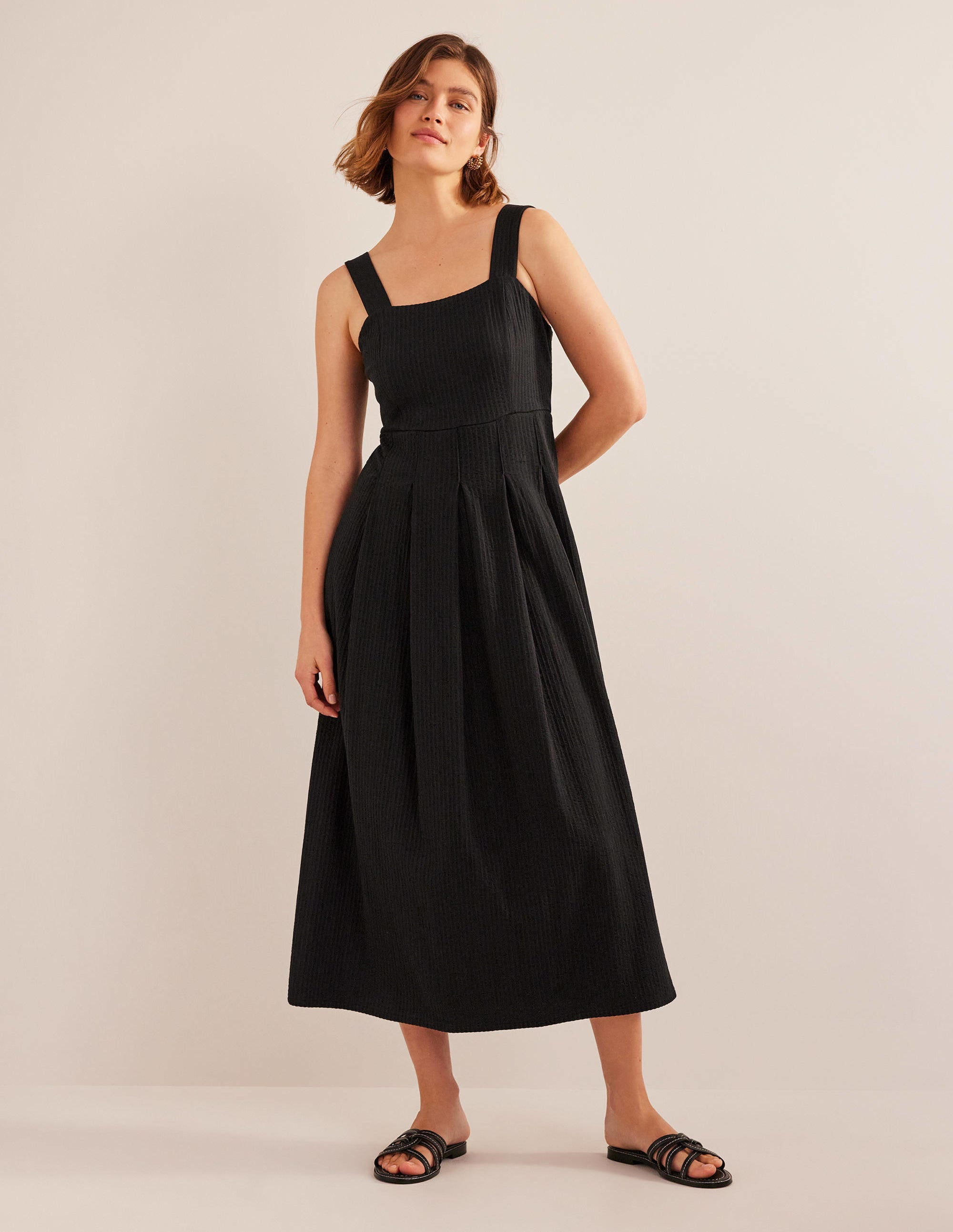 Strappy Seersucker Midi Dress-Black - Image 1