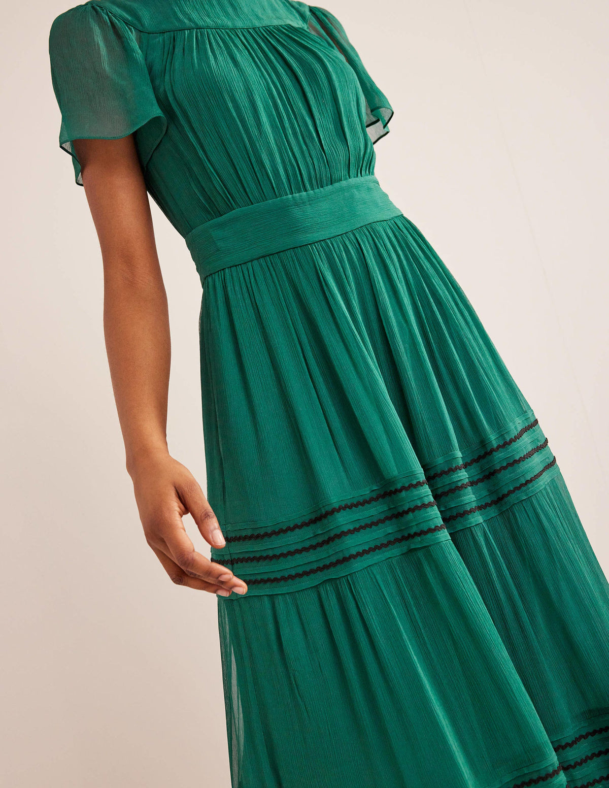 Trim Detail Maxi Dress-Deep Forest - Image 4