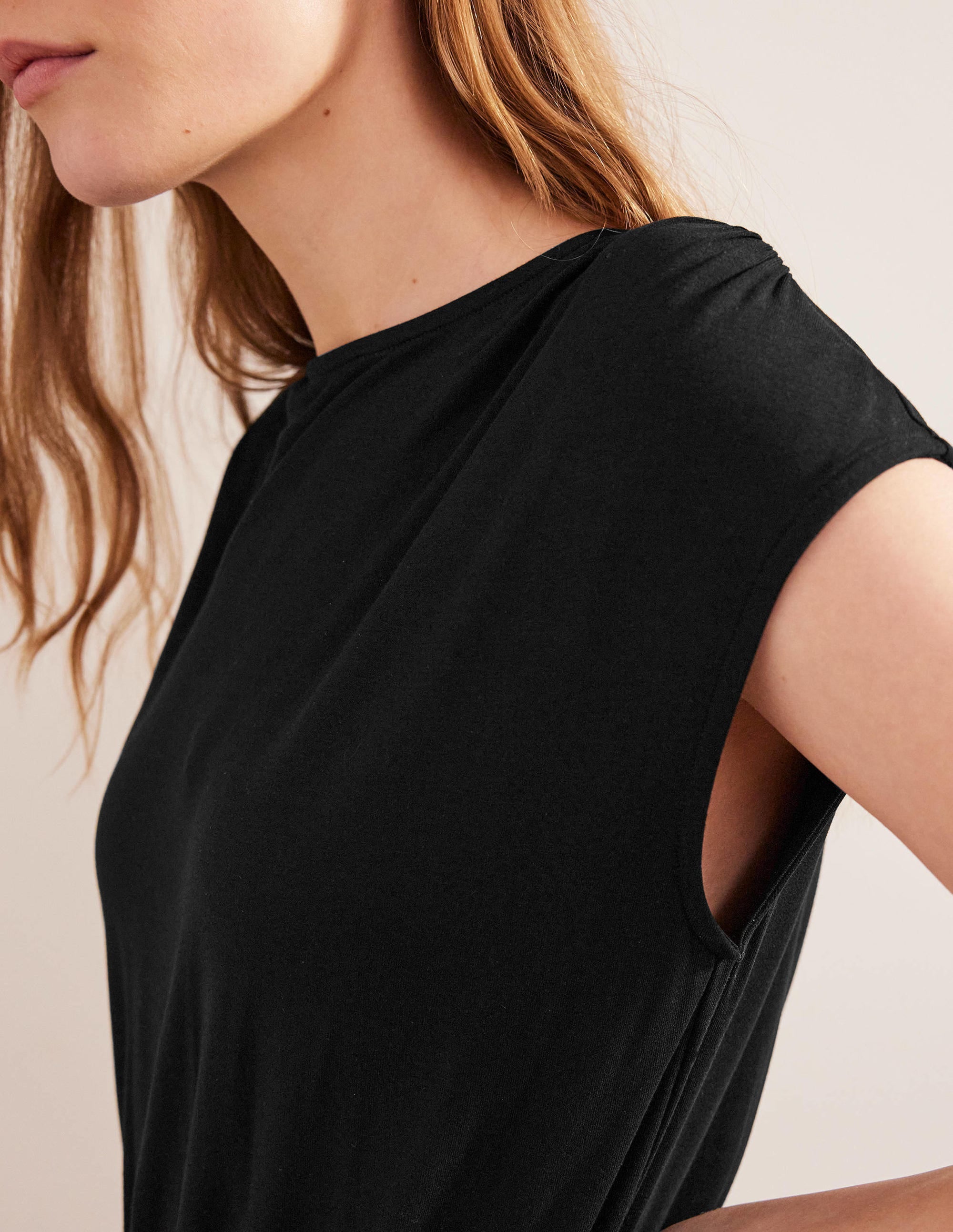 Column Jersey Maxi Dress-Black - Image 2