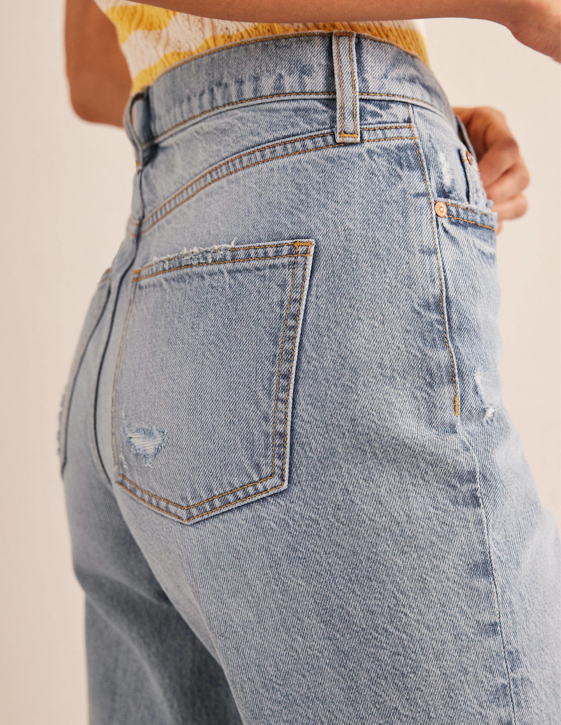 Mid Rise Loose Jeans-Mid Wash-2