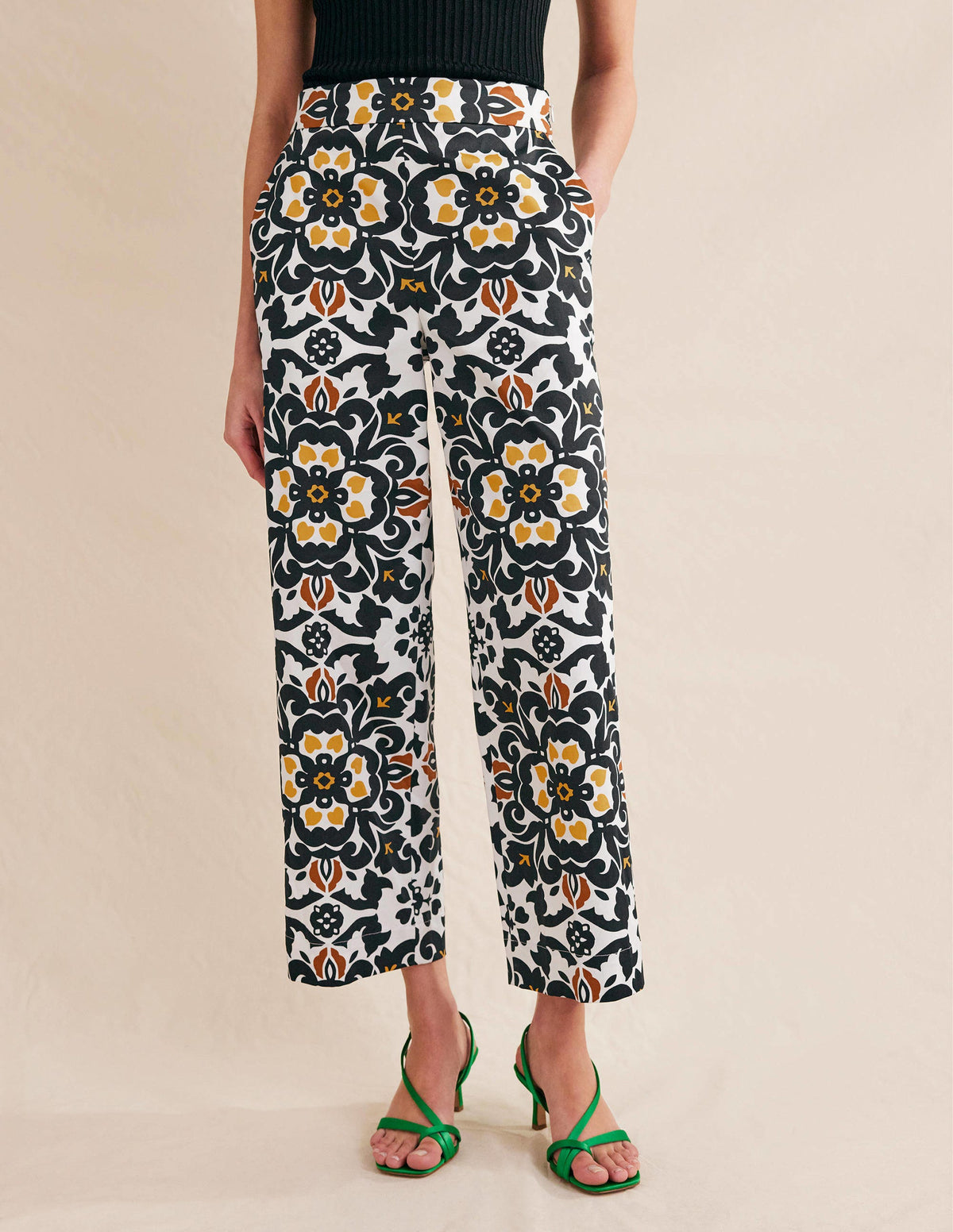 Printed Crop Pants-Black, Opulent Pome-4