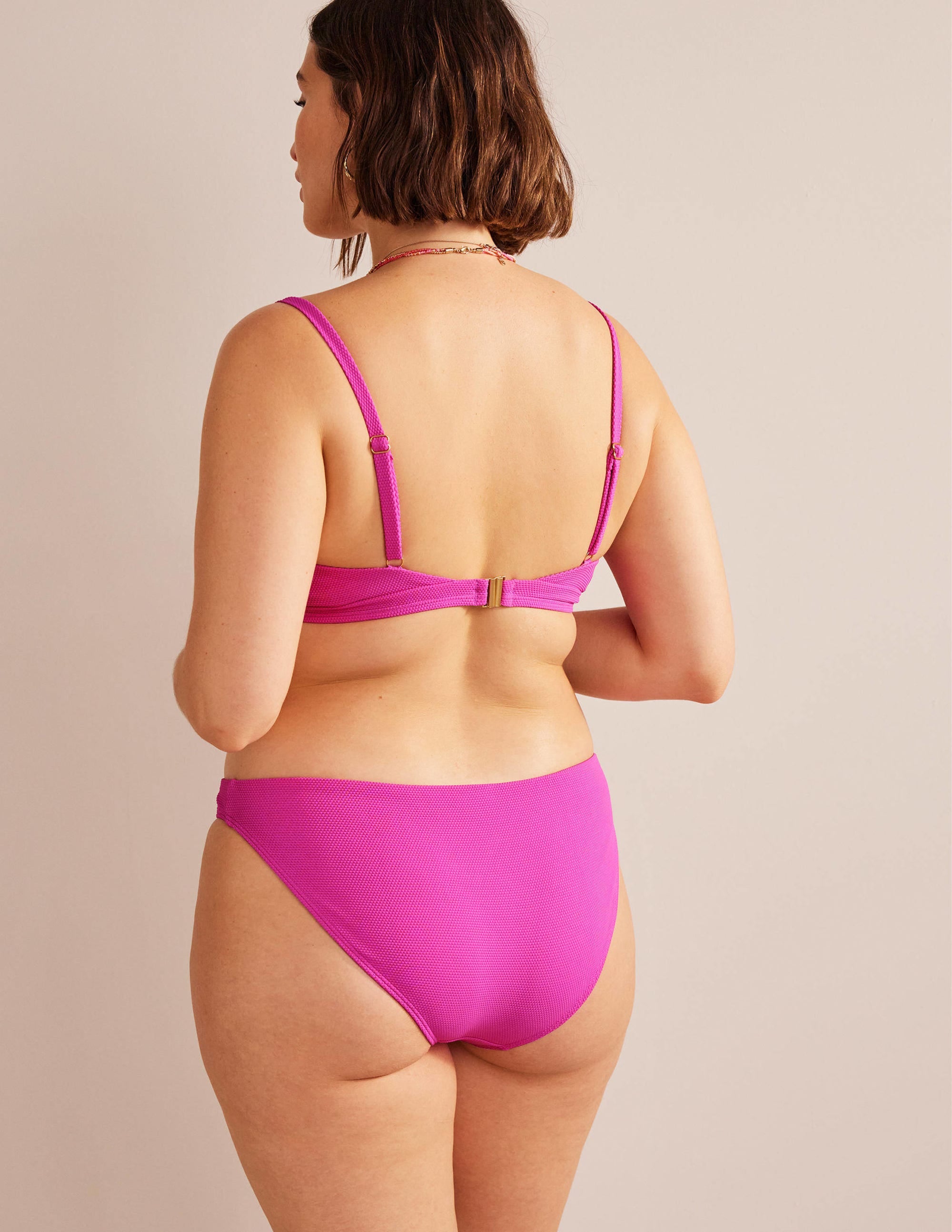 Arezzo V-neck Bikini Top-Amazing Pink Texture - Image 6