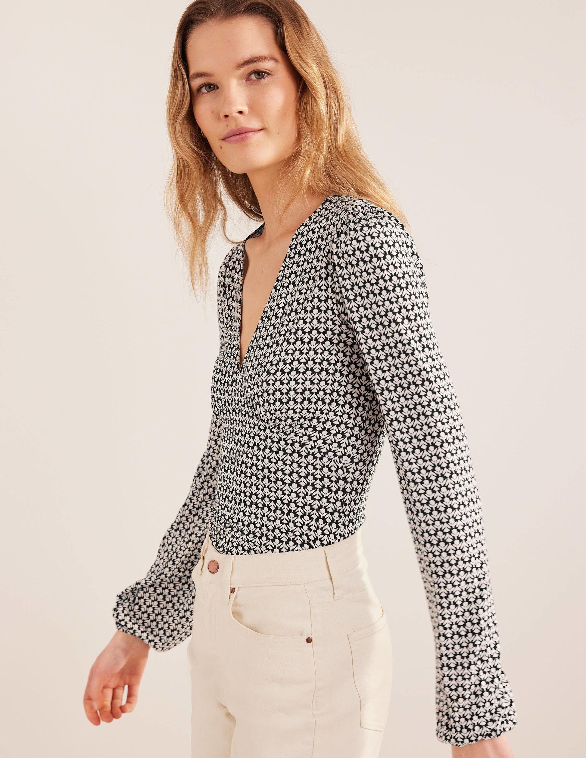V-Neck Printed Top-Black, Tulip Bud-4