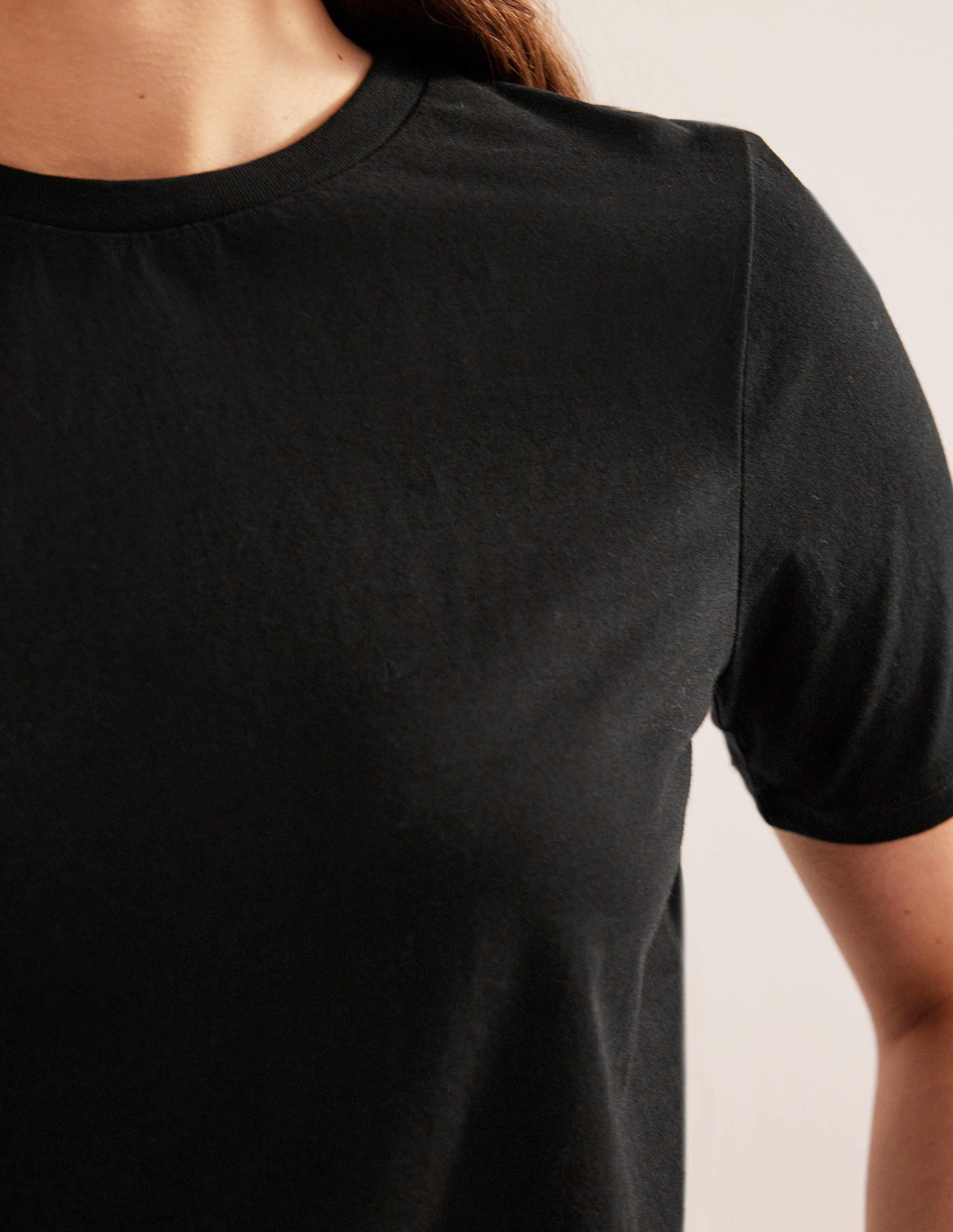 Pure Cotton Crew Neck T-shirt-Black-2