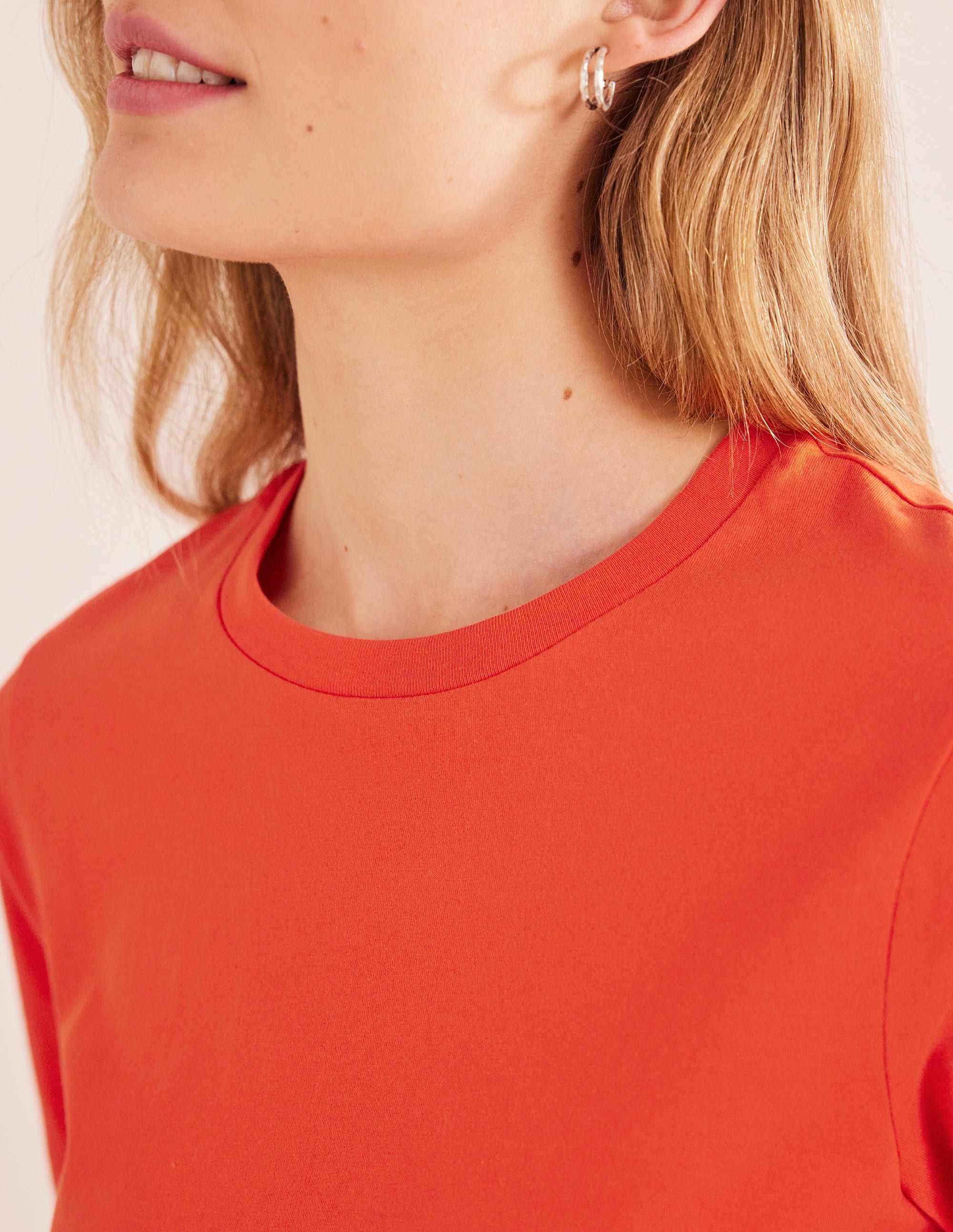 Pure Cotton Crew Neck T-shirt-Red Pop - Image 2