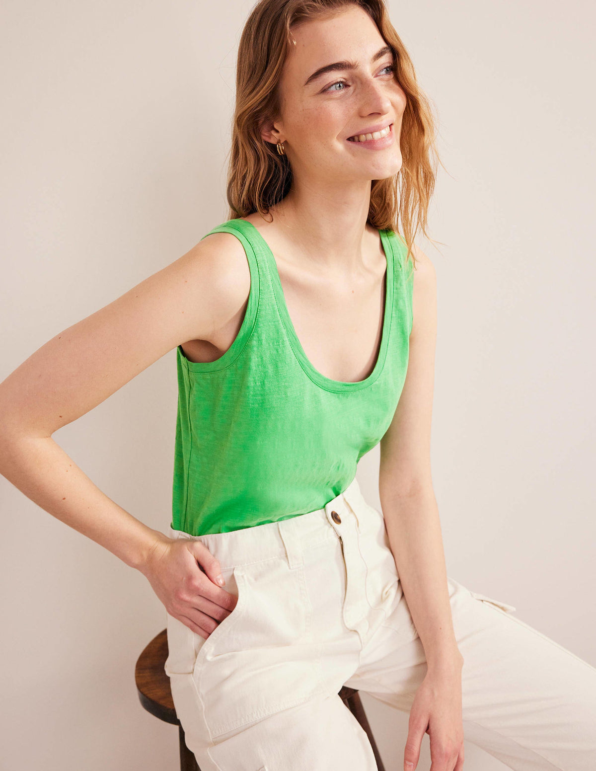 Relaxed Scoop Neck Vest-Green Bee-1