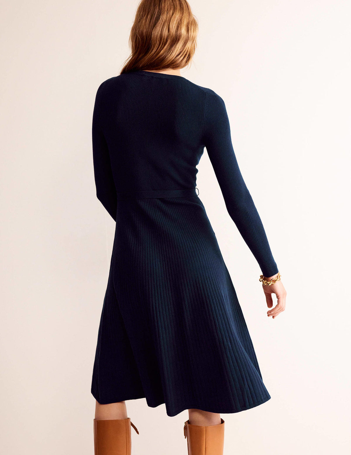 Lola Knitted Midi Dress-Navy - Image 4