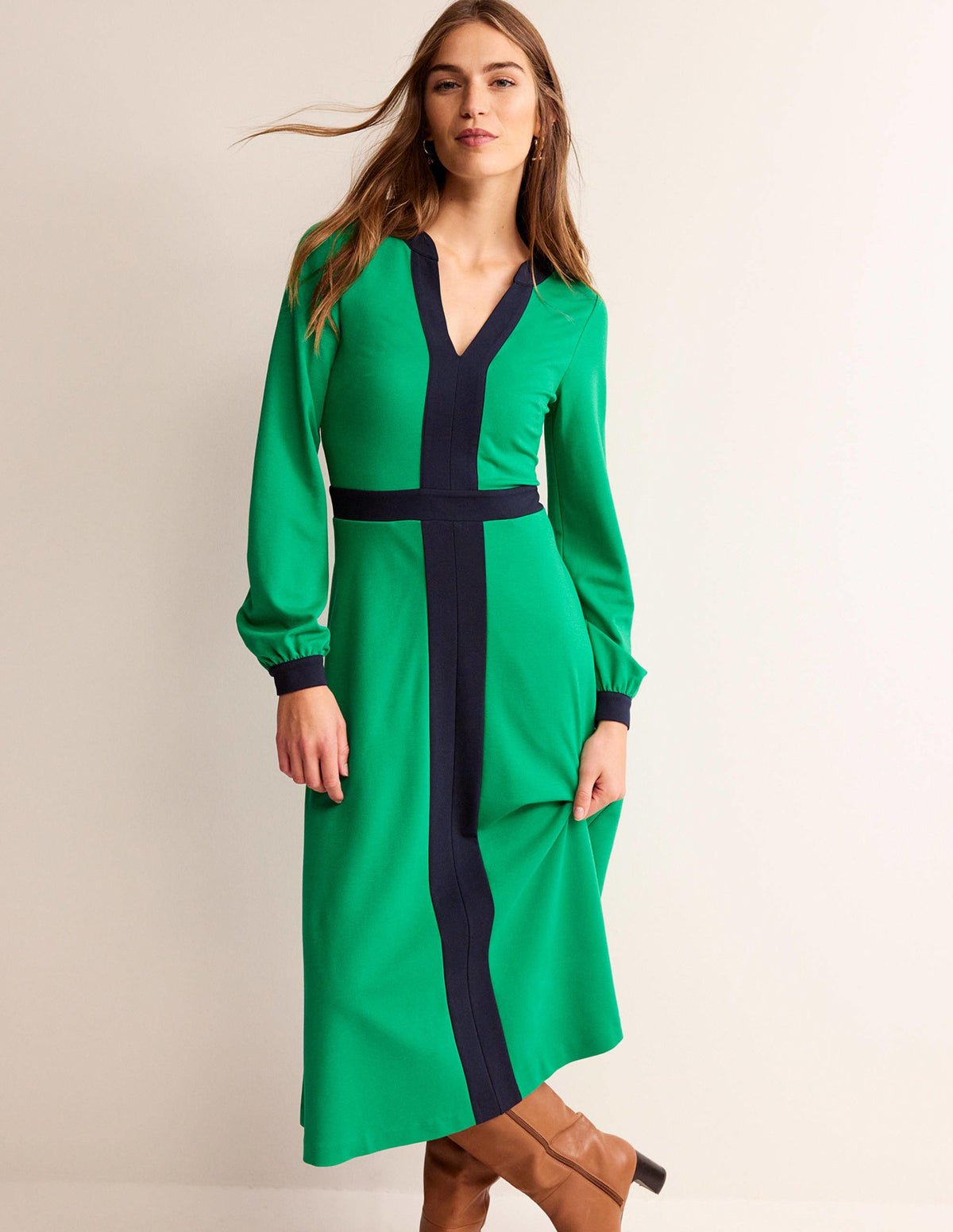Colour Block V-Neck Midi Dress-Green and Navy - Image 2