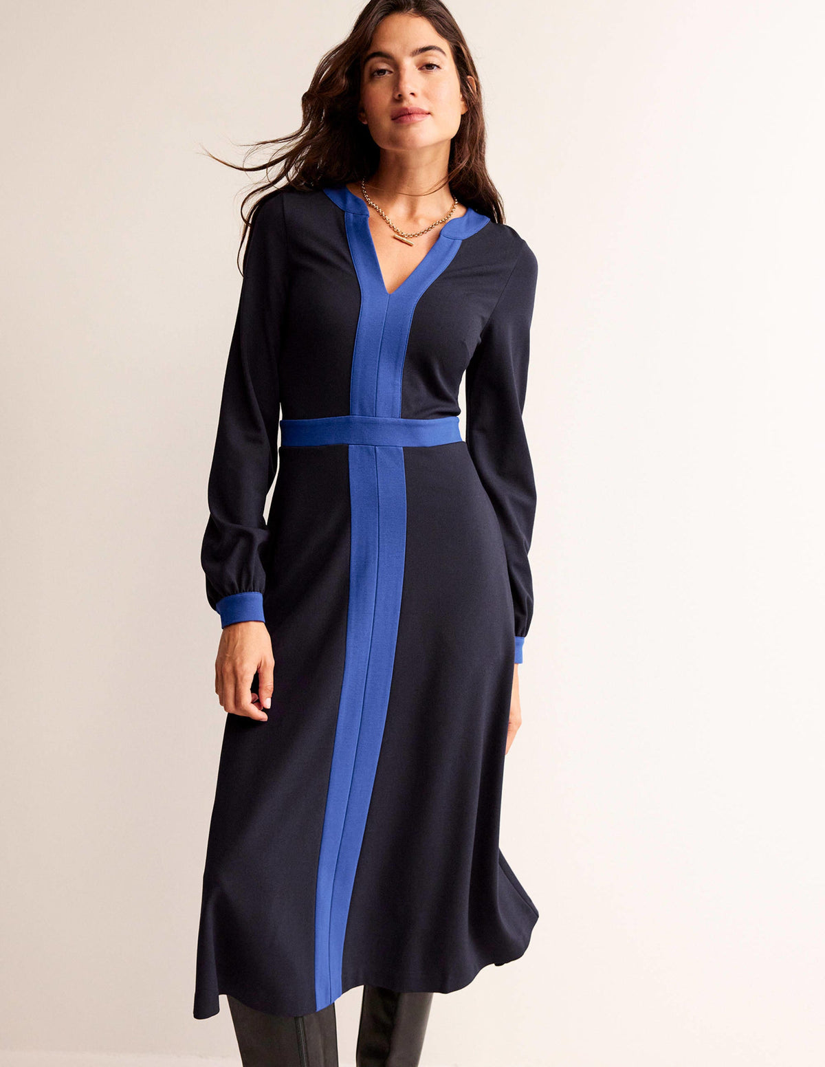 Colour Block V-Neck Midi Dress-Navy and Bright Blue - Image 4