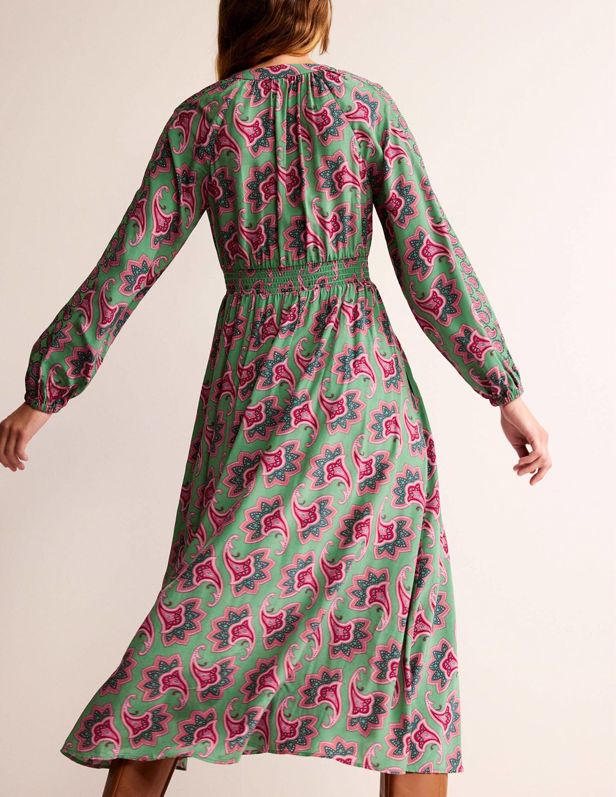 Border Print Raglan Midi Dress-Green, Paisley Amaryllis - Image 3