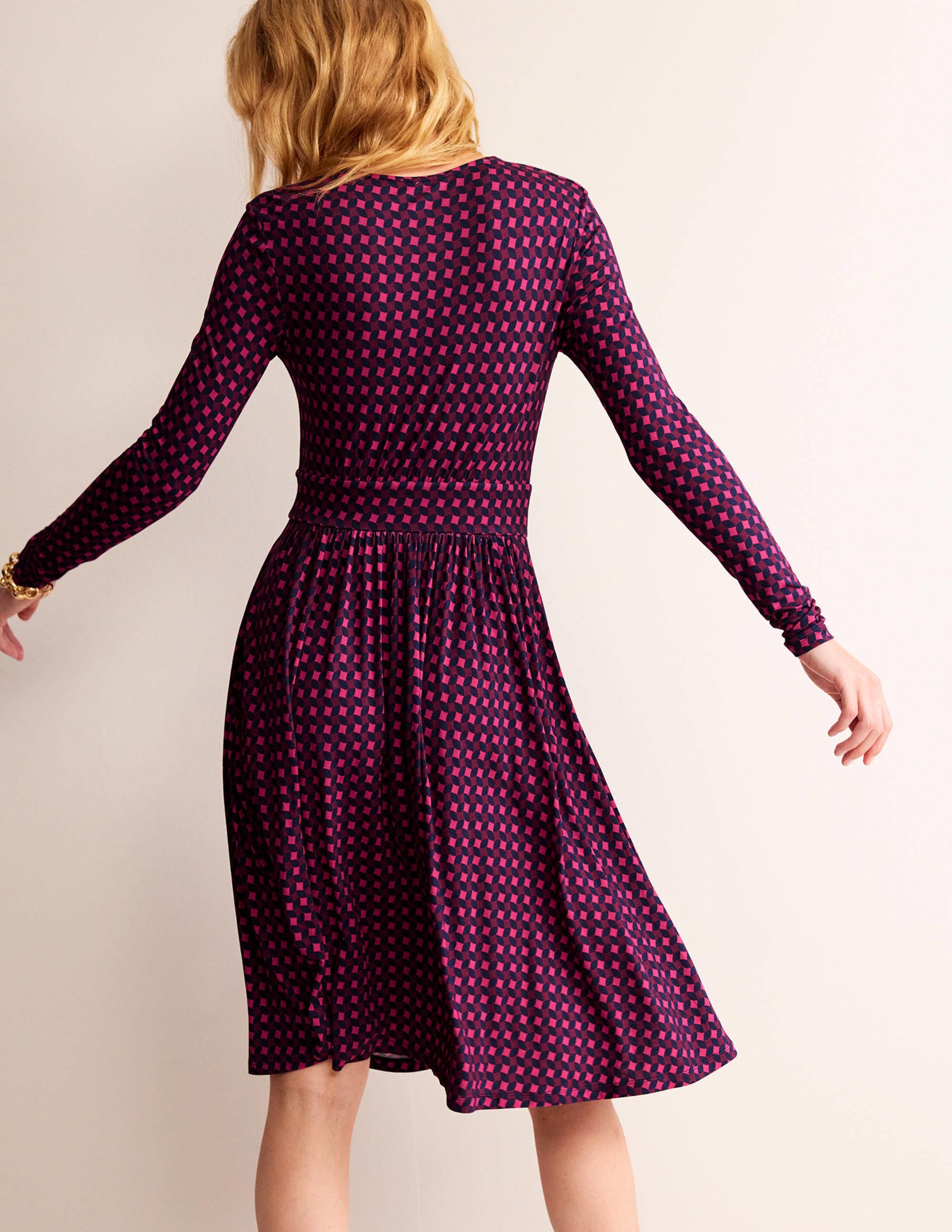 Thea Short Jersey Dress-Vibrant Pink, Abstract Diamond - Image 3