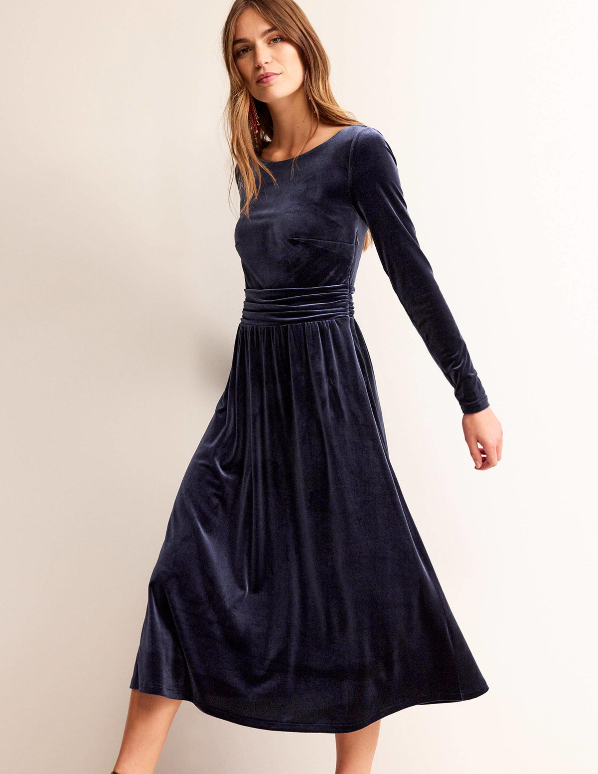 Abigail Velvet Midi Dress-Navy - Image 4