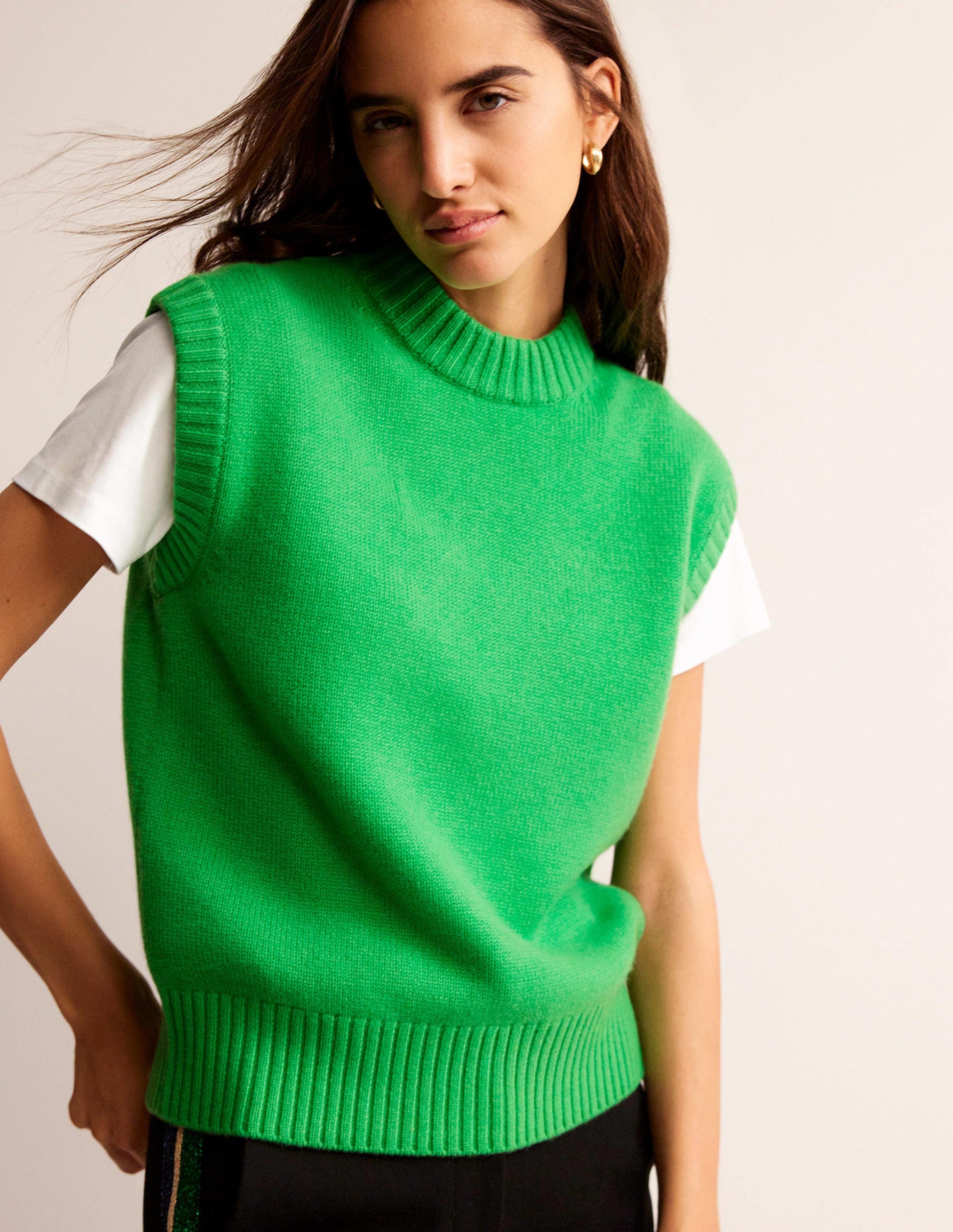 Chunky Cashmere Crew Neck Vest-Pigment Green-1