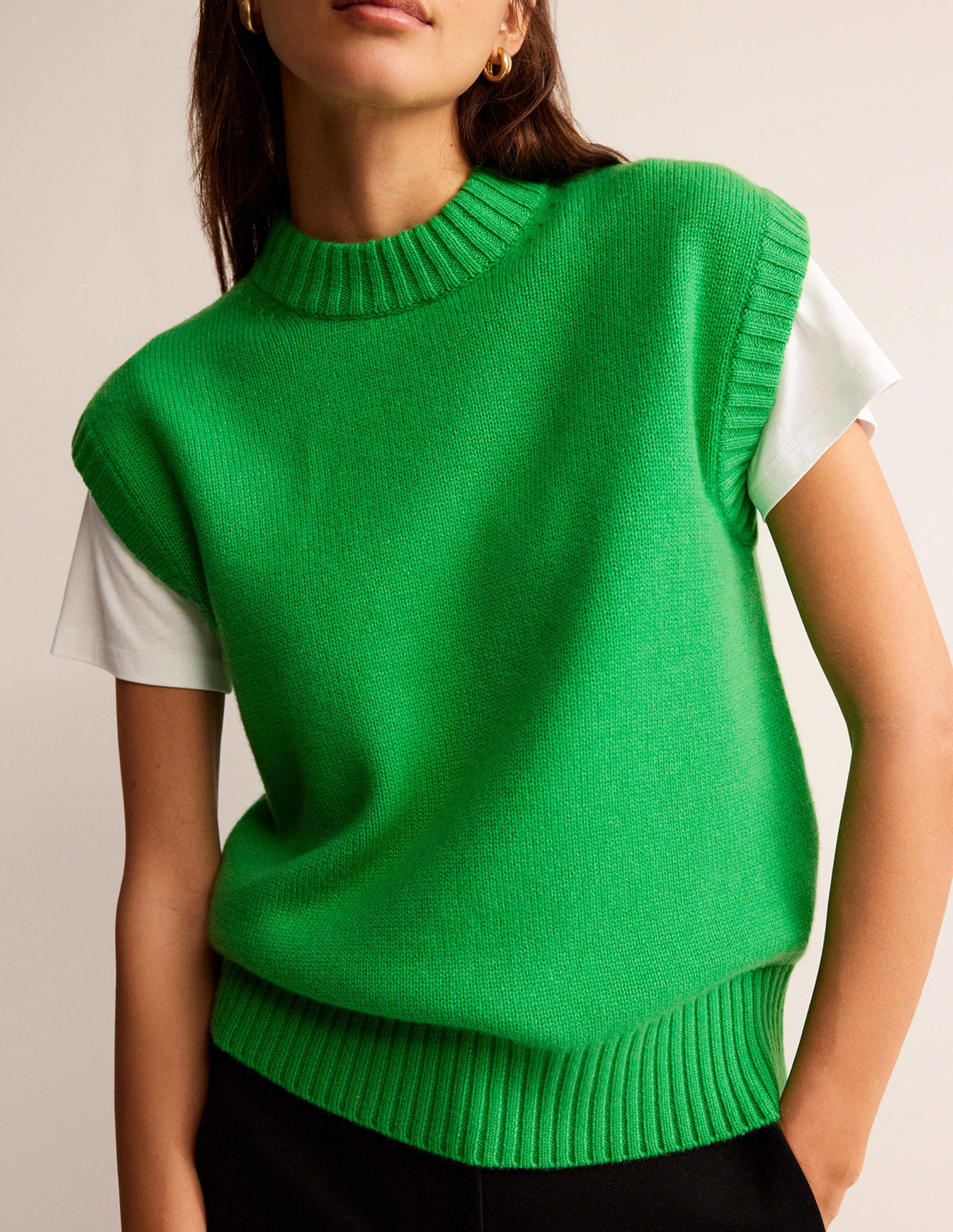 Chunky Cashmere Crew Neck Vest-Pigment Green-2