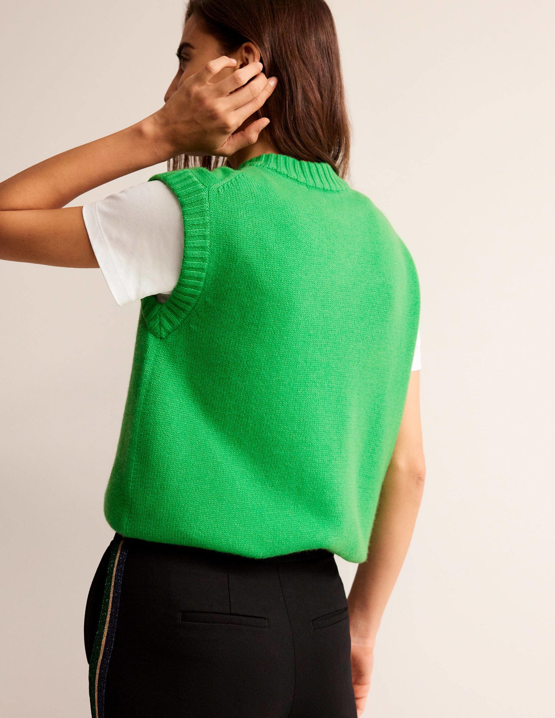 Chunky Cashmere Crew Neck Vest-Pigment Green-3