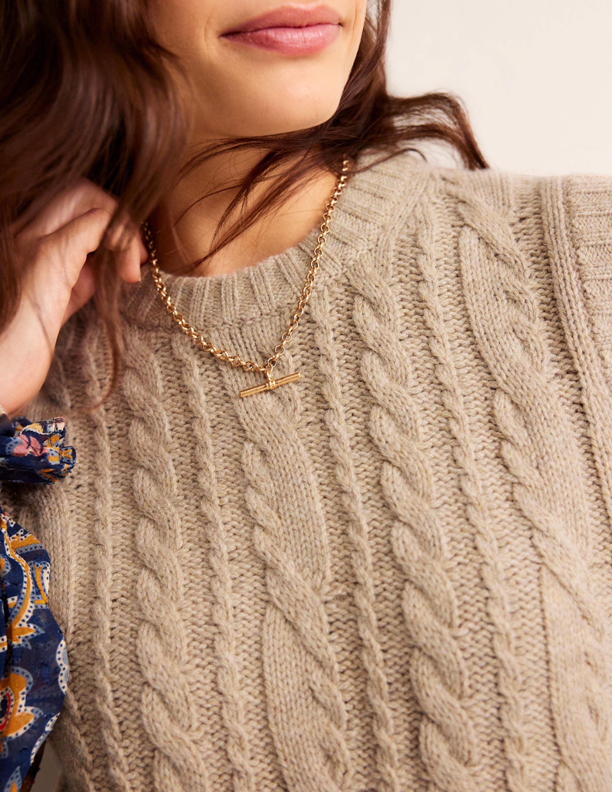 Cable Crew Neck Sweater Vest-Chinchilla Melange - Image 3