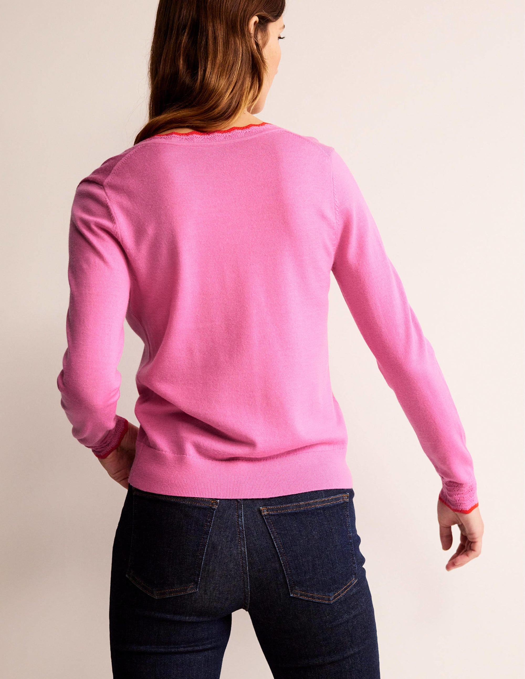Merino Scallop V-Neck Sweater-Mid Pink - Image 3