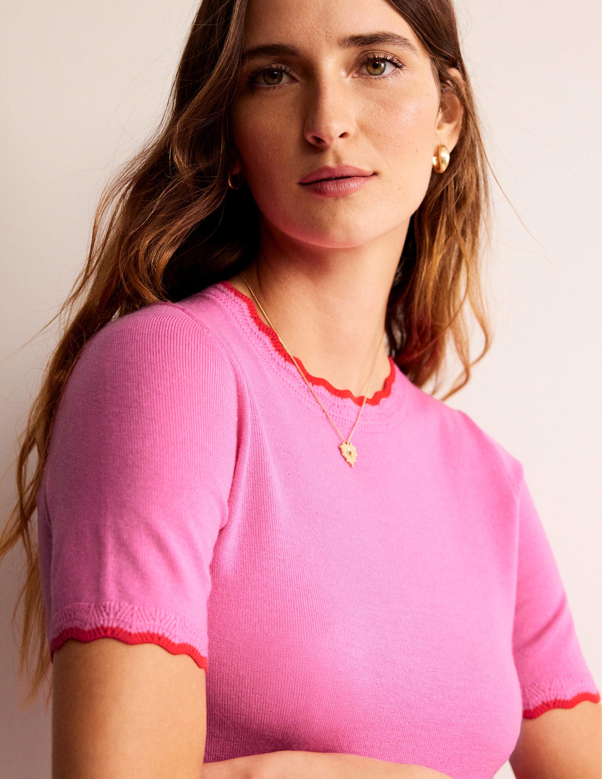 Merino Scalloped T-shirt-Mid Pink - Image 2