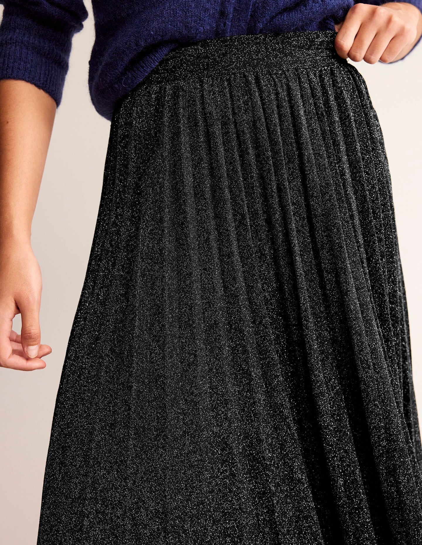 Jersey Metallic Pleated Skirt-Black Sparkle