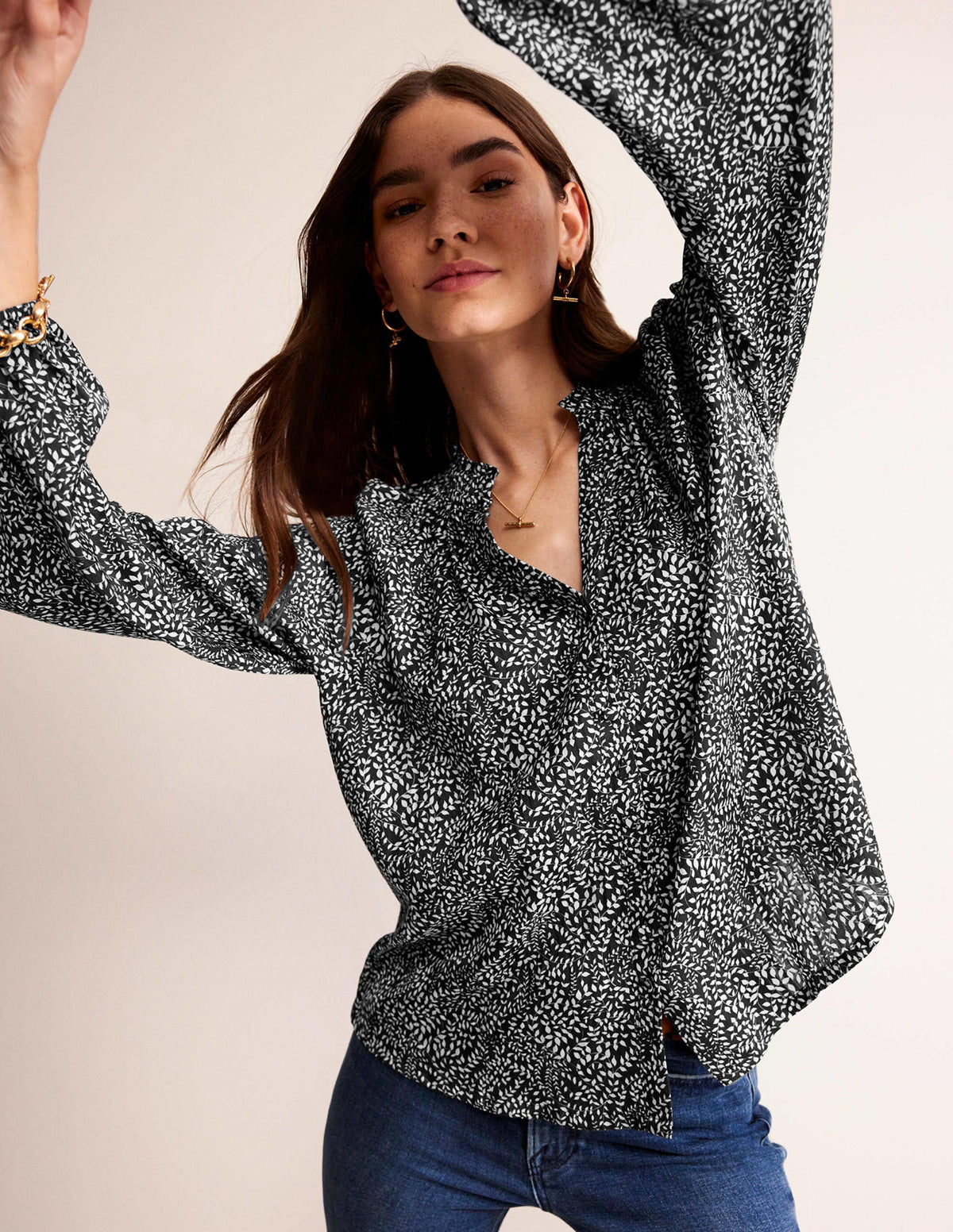 High-Neck Printed Top-Black, Pome Sprig - Image 1