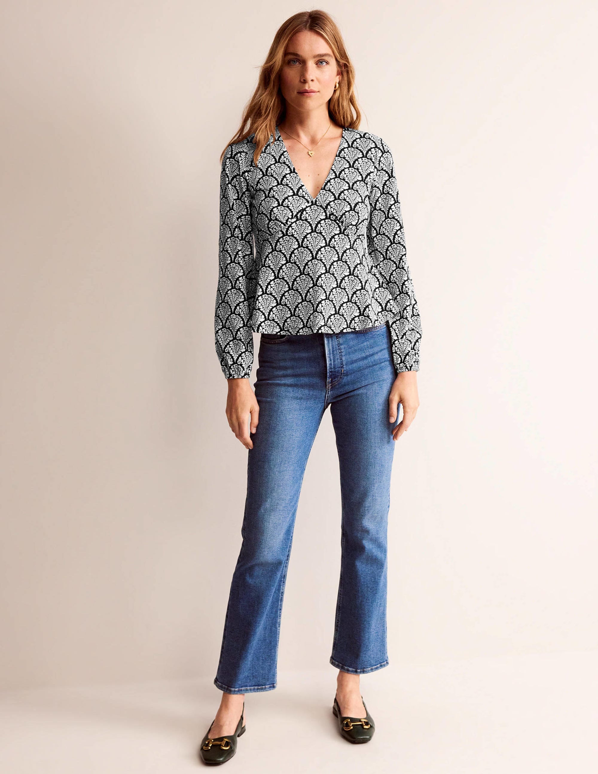 V-Neck Peplum Top-Black, Blossomy - Image 5