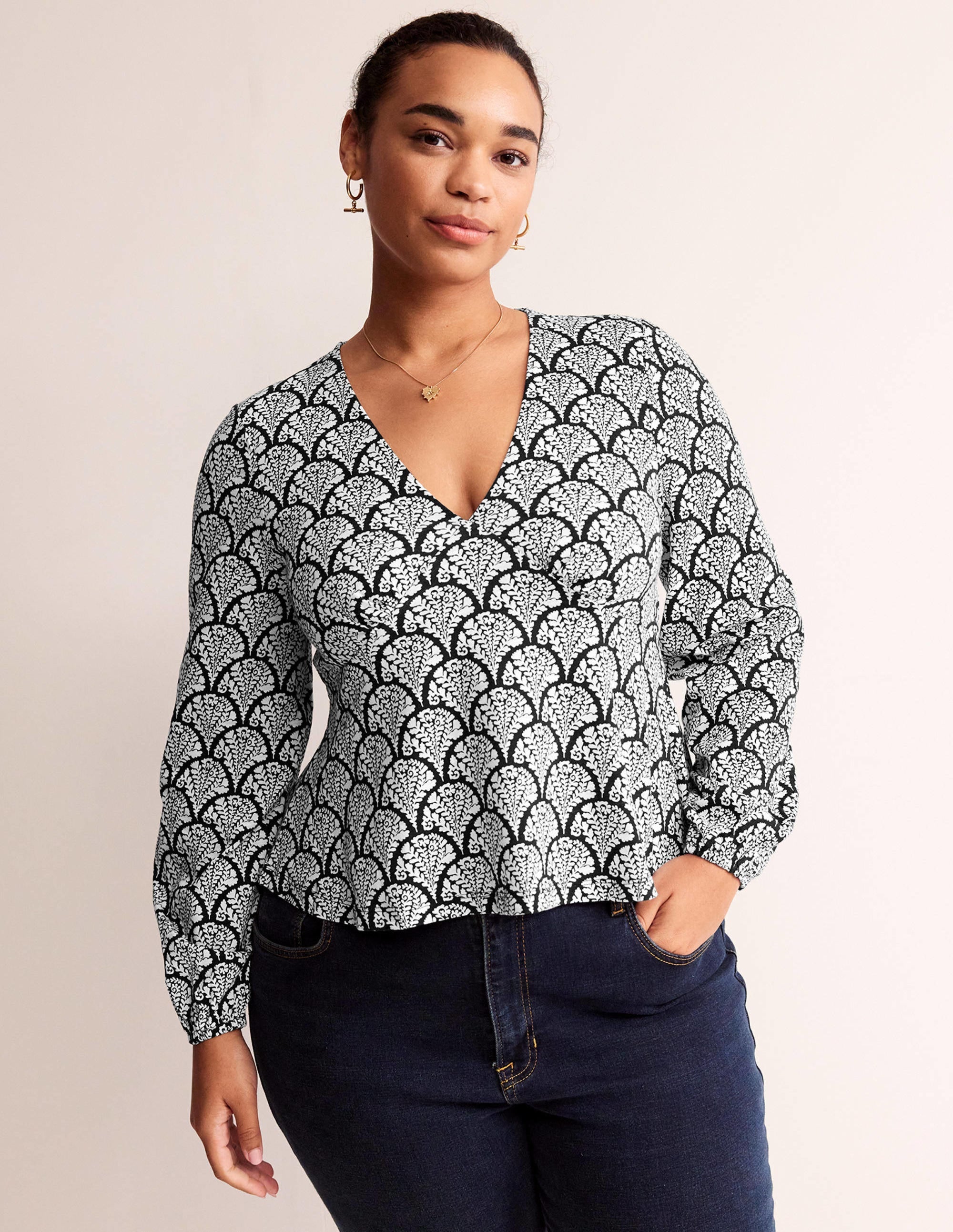V-Neck Peplum Top-Black, Blossomy - Image 7